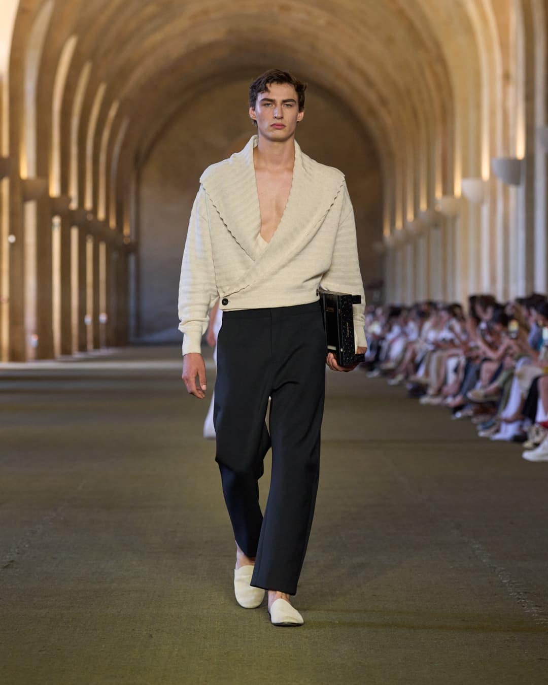 Jacquemus Spring 2026Fashion Show | The Impression