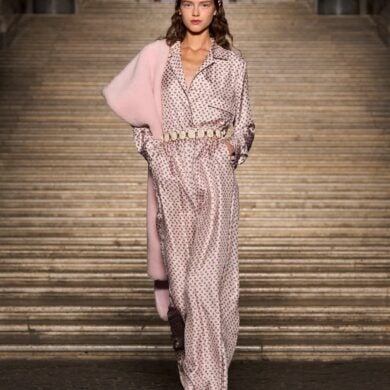 Max Mara‘s Resort 2026 fashion show from Reggia di Caserta, Naples Review