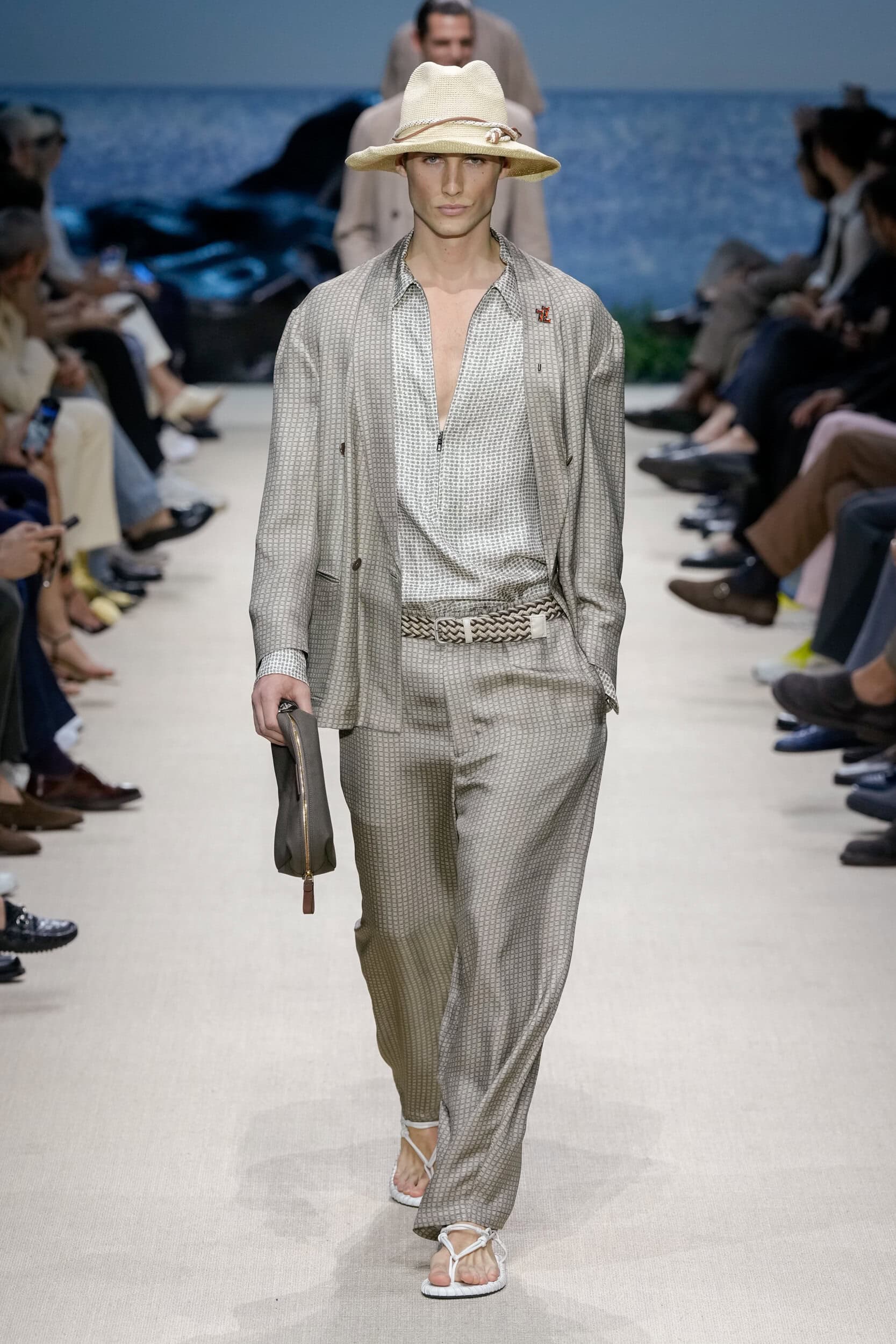 Giorgio Armani Spring 2026 Men's Fashion Show