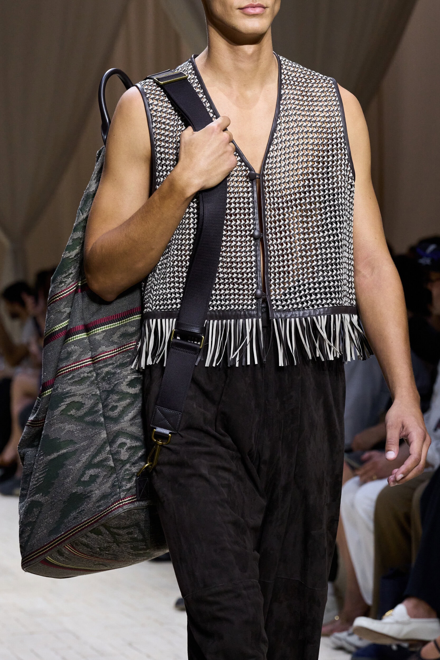 Emporio Armani Spring 2026 Men's Fashion Show Details