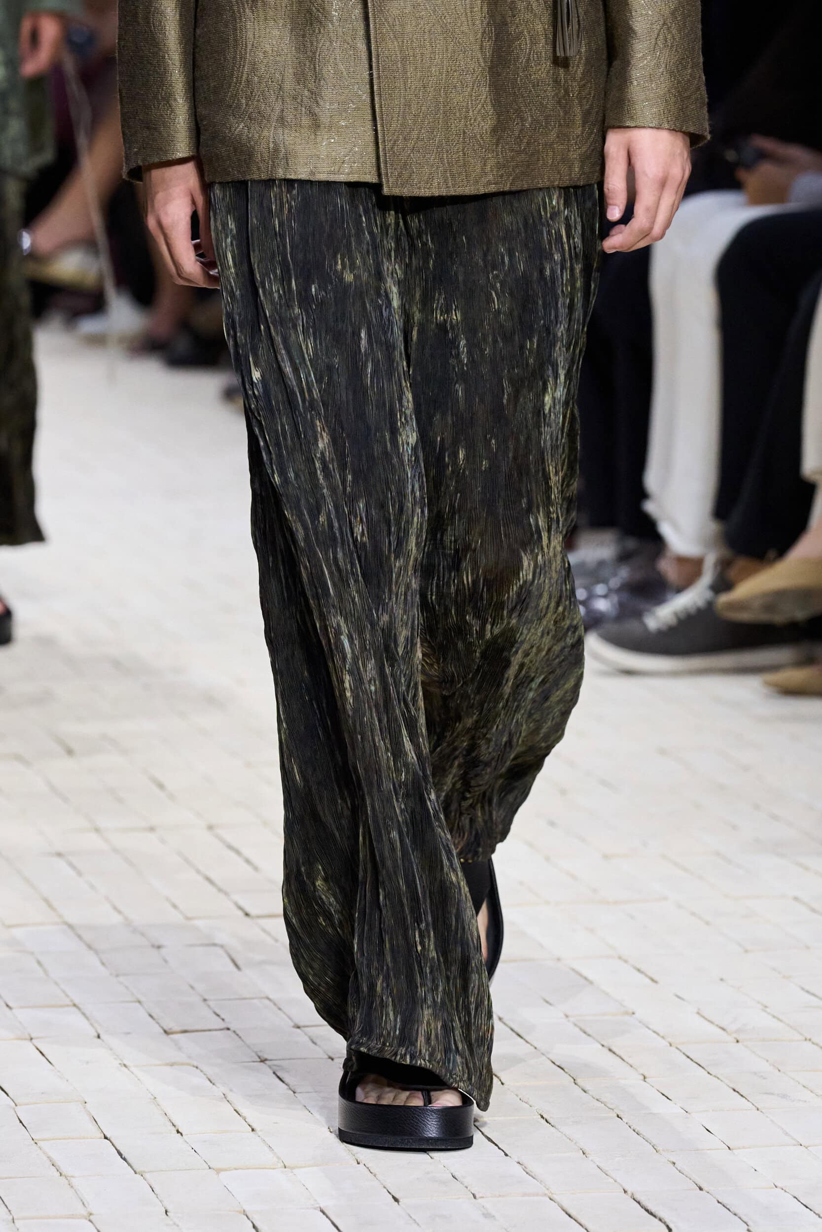 Emporio Armani Spring 2026 Men's Fashion Show Details