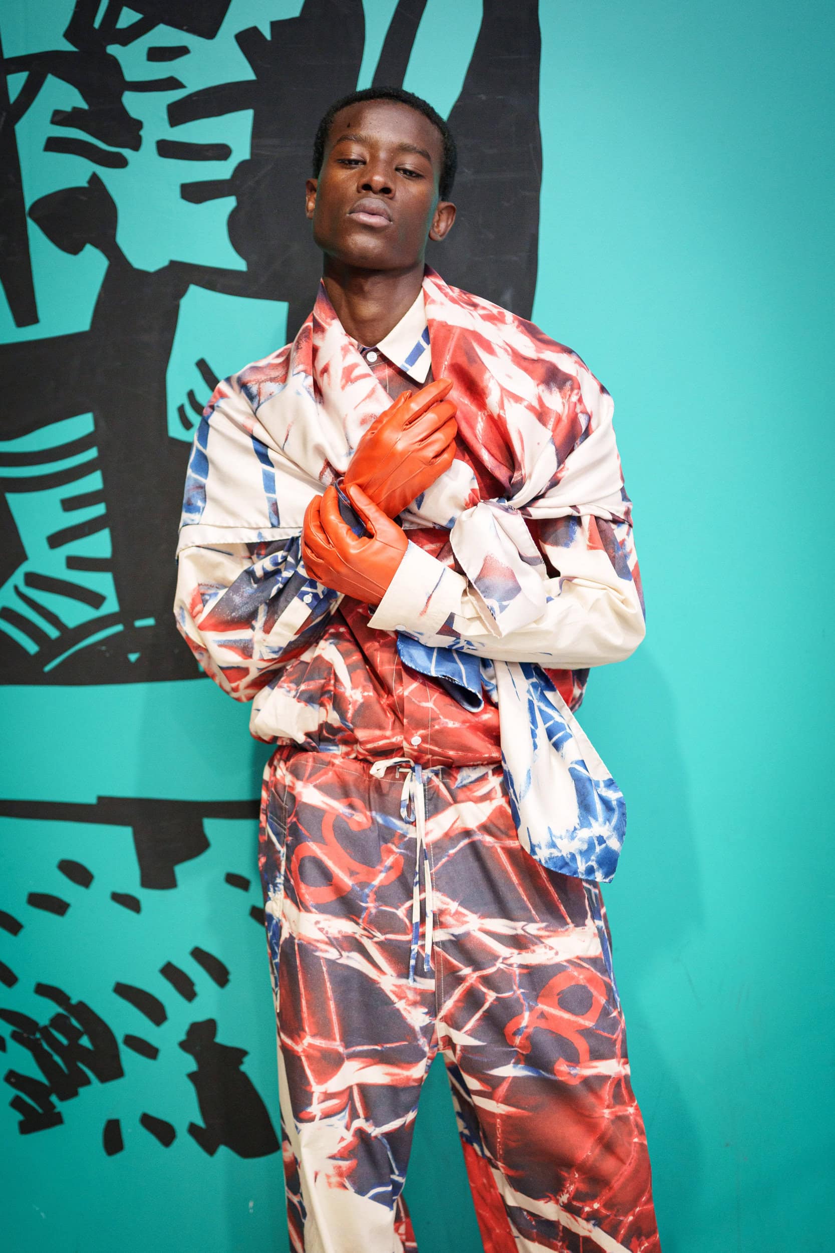 Etudes Spring 2026 Men's Fashion Show Backstage