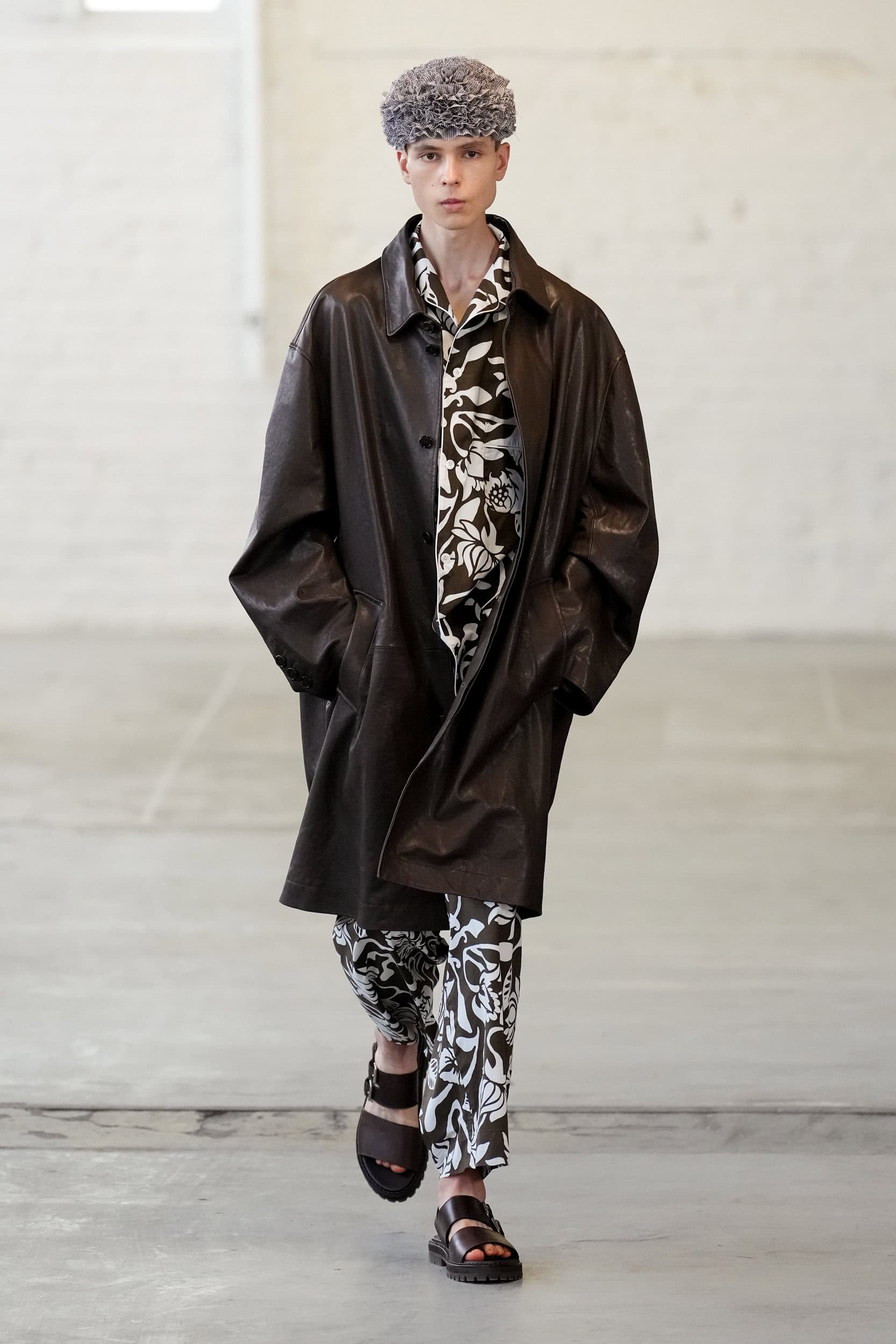 Hed Mayner Spring 2026 Men's Fashion Show