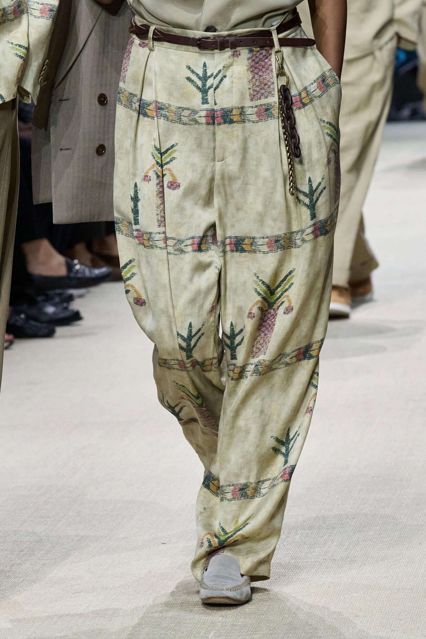 Giorgio Armani Spring 2026 Men's Fashion Show Details