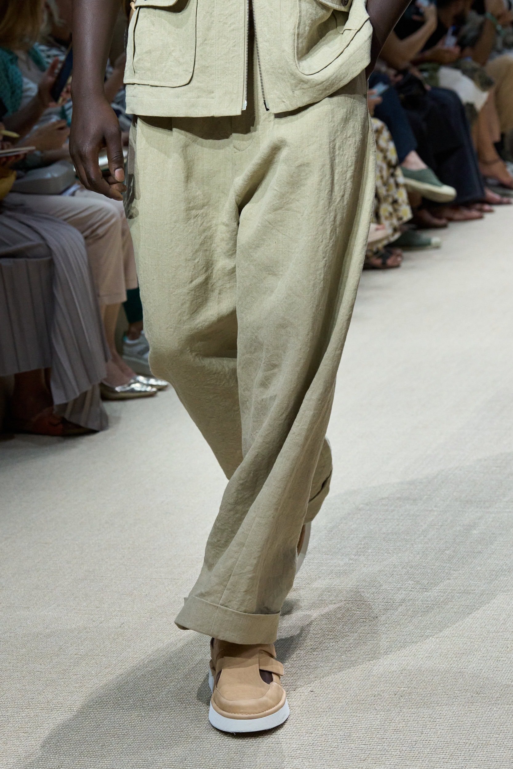 Giorgio Armani Spring 2026 Men's Fashion Show Details