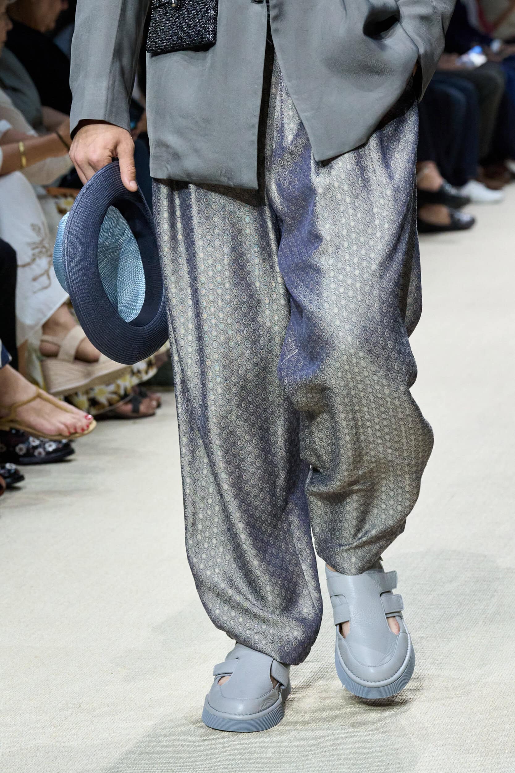 Giorgio Armani Spring 2026 Men's Fashion Show Details
