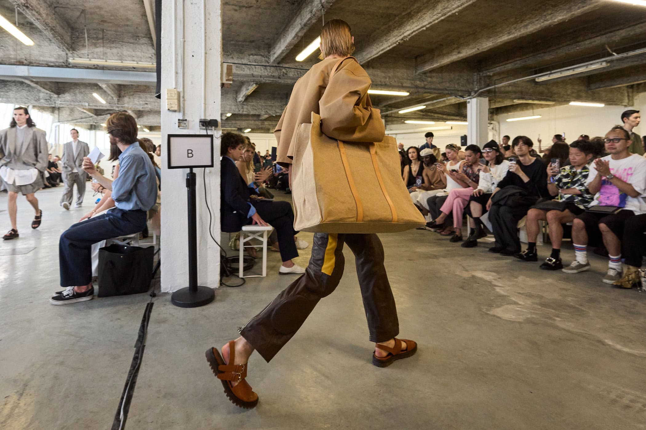 Hed Mayner  010 Spring 2026 Men's Fashion Show Atmosphere