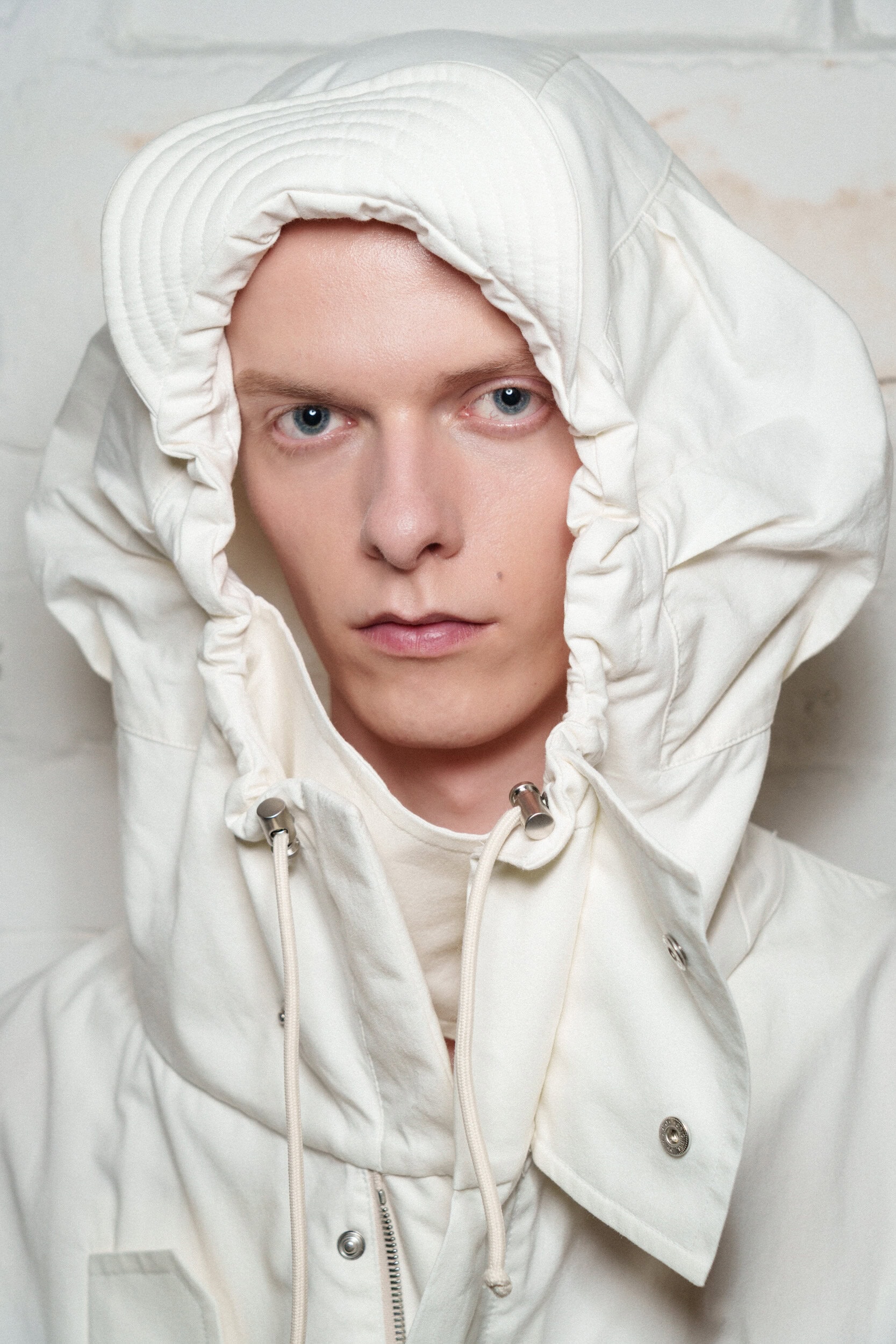 Hed Mayner Spring 2026 Men's Fashion Show Backstage