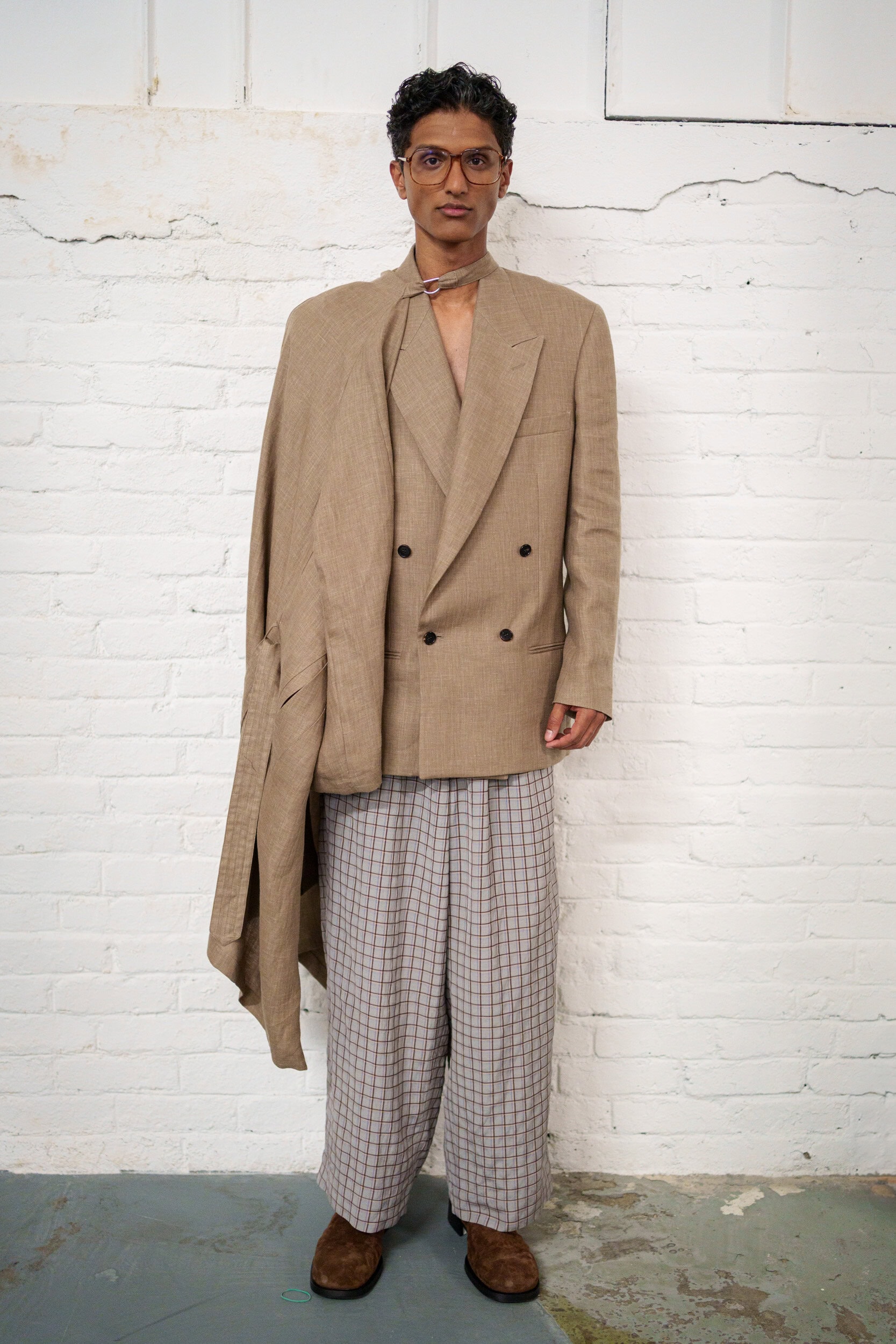 Hed Mayner Spring 2026 Men's Fashion Show Backstage