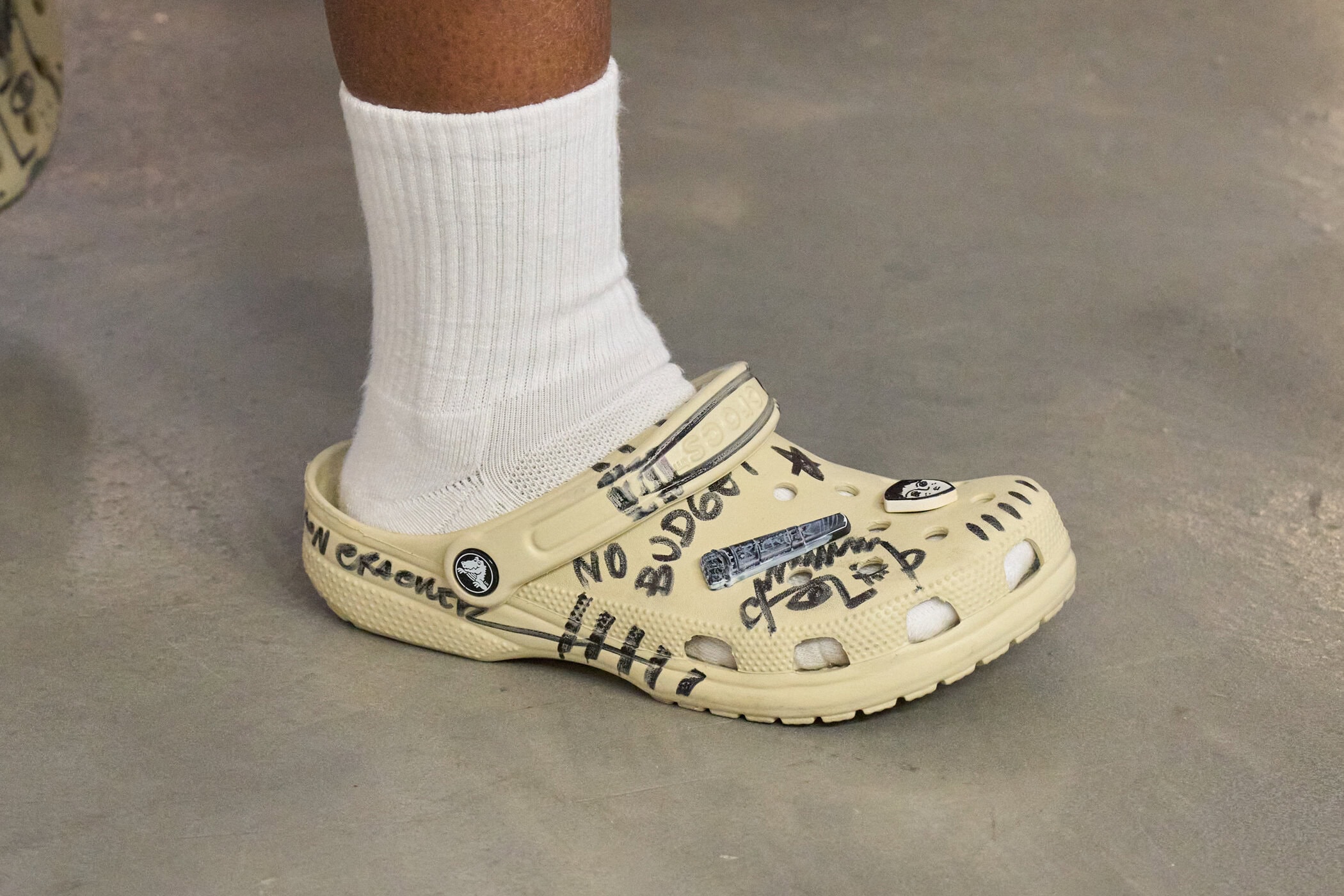 Simon Cracker Spring 2026 Men's Fashion Show Details