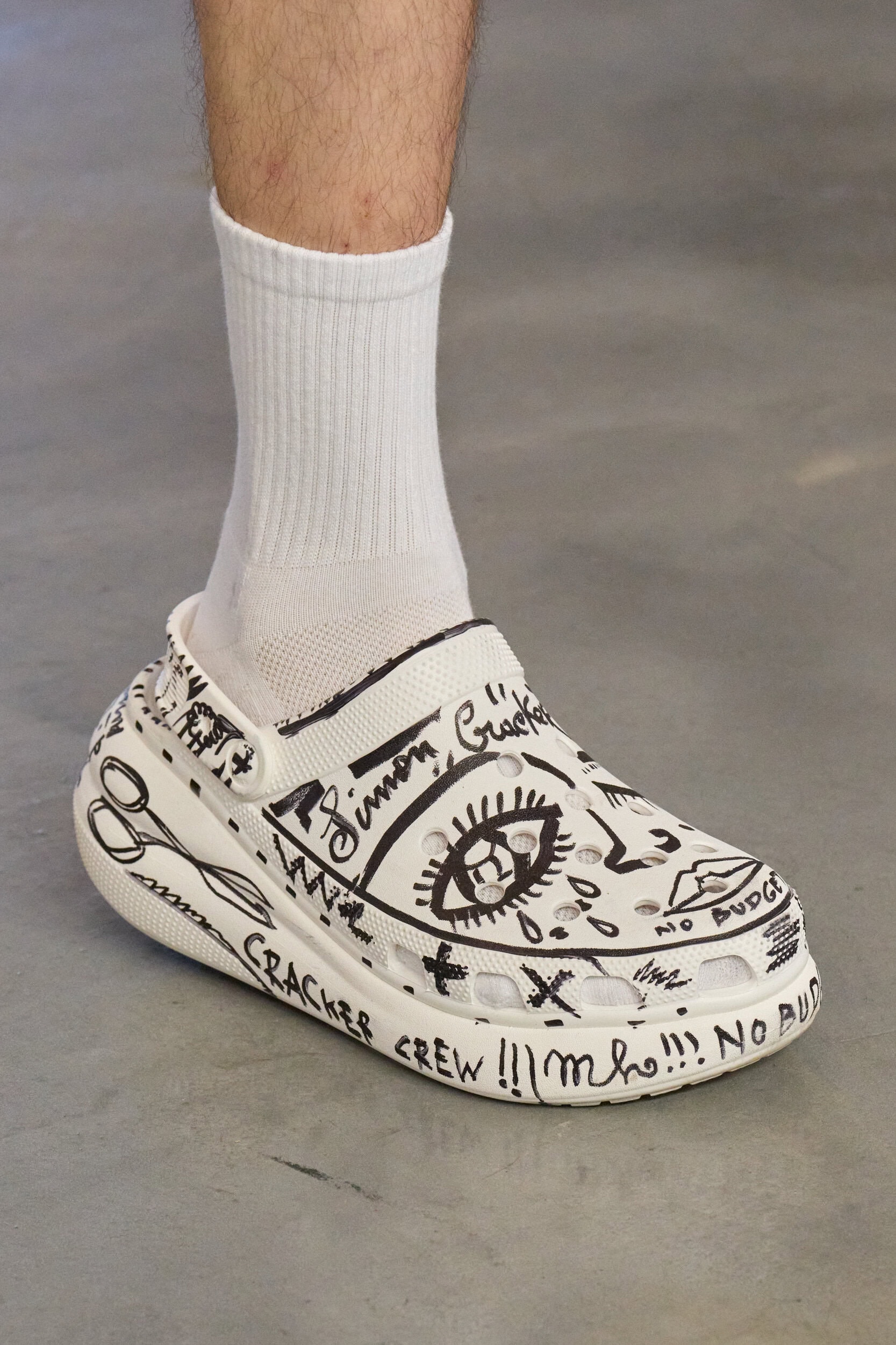 Simon Cracker Spring 2026 Men's Fashion Show Details