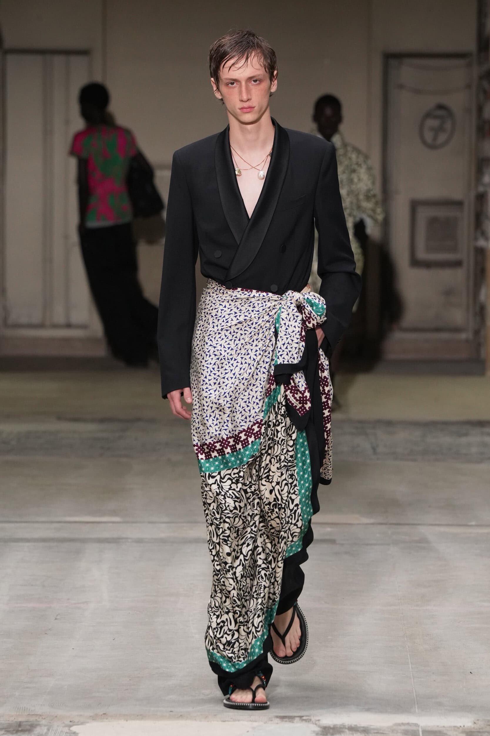Dries Van Noten Spring 2026 Men's Fashion Show