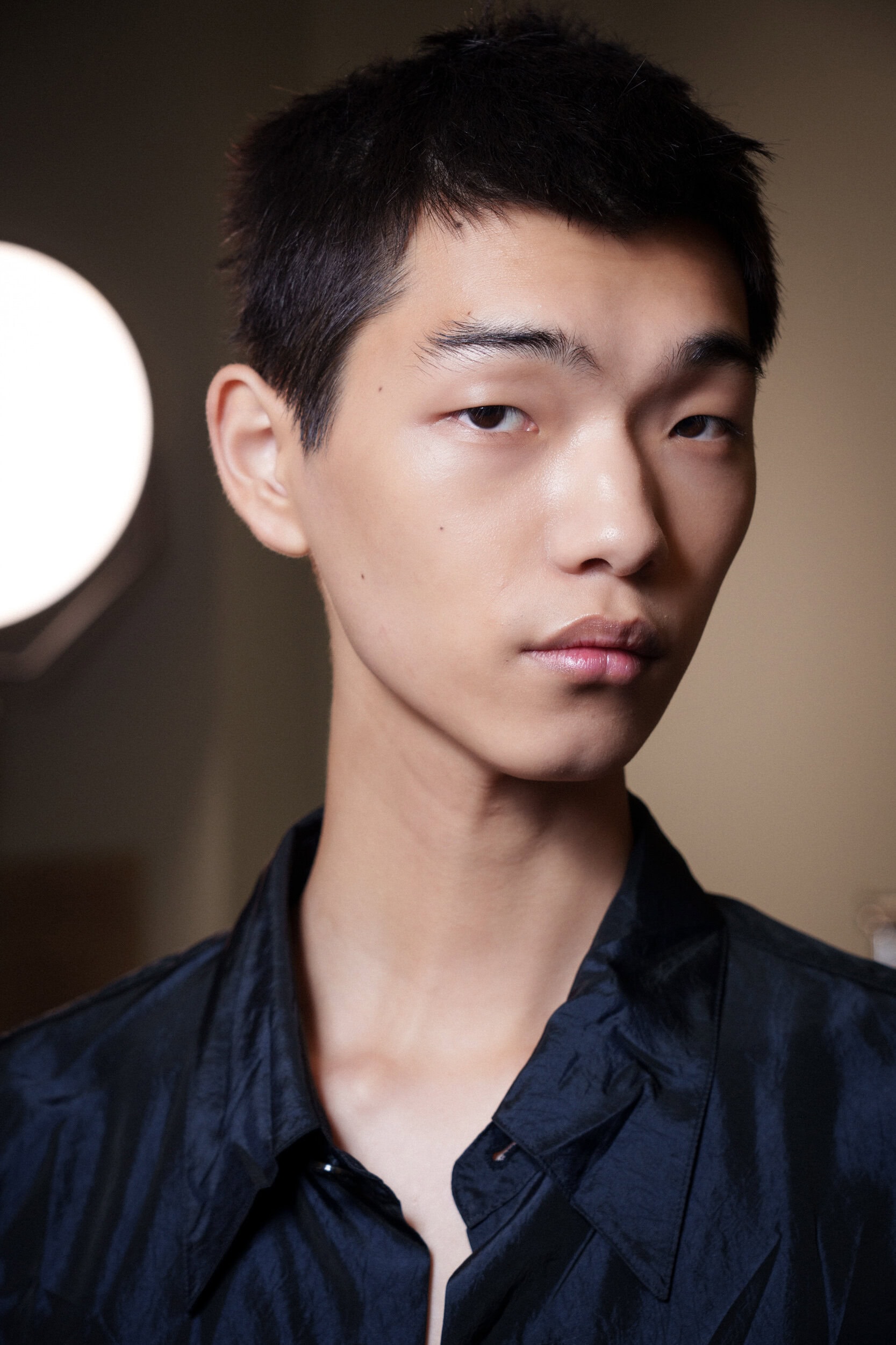 Wooyoungmi Spring 2026 Men's Fashion Show Backstage