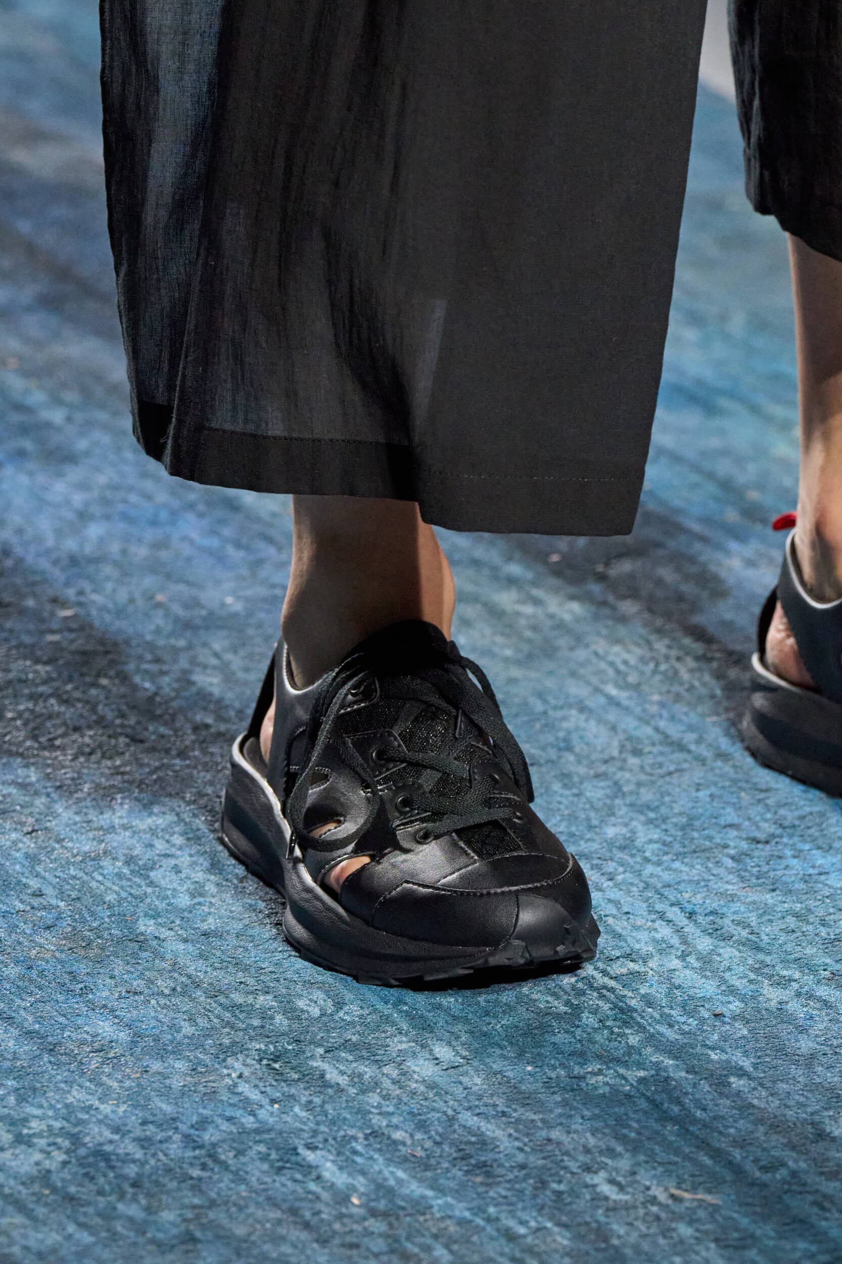 Yohji Yamamoto Spring 2026 Men's Fashion Show Details