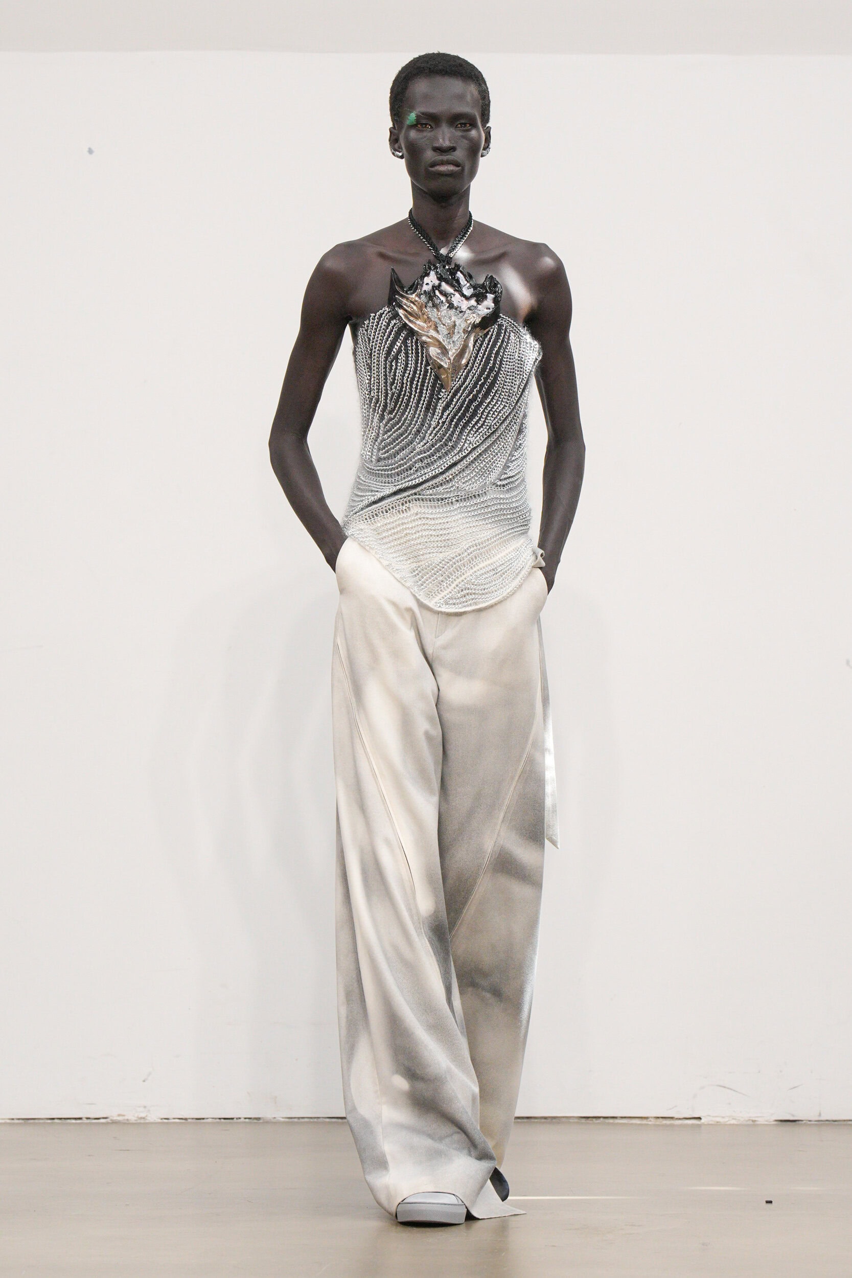 Yuima Nakazato Fall 2025 Couture Fashion Show