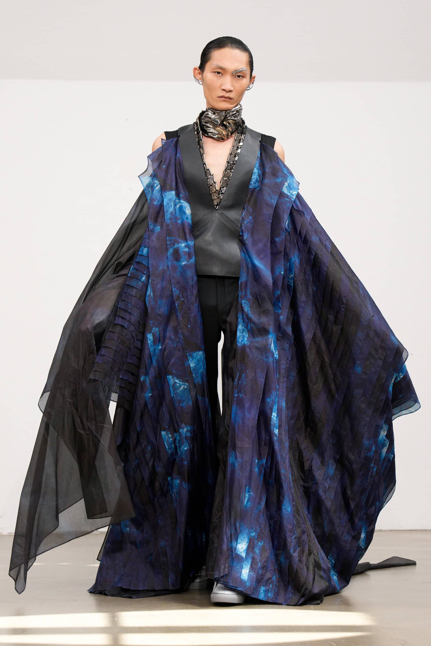 Yuima Nakazato Fall 2025 Couture Fashion Show
