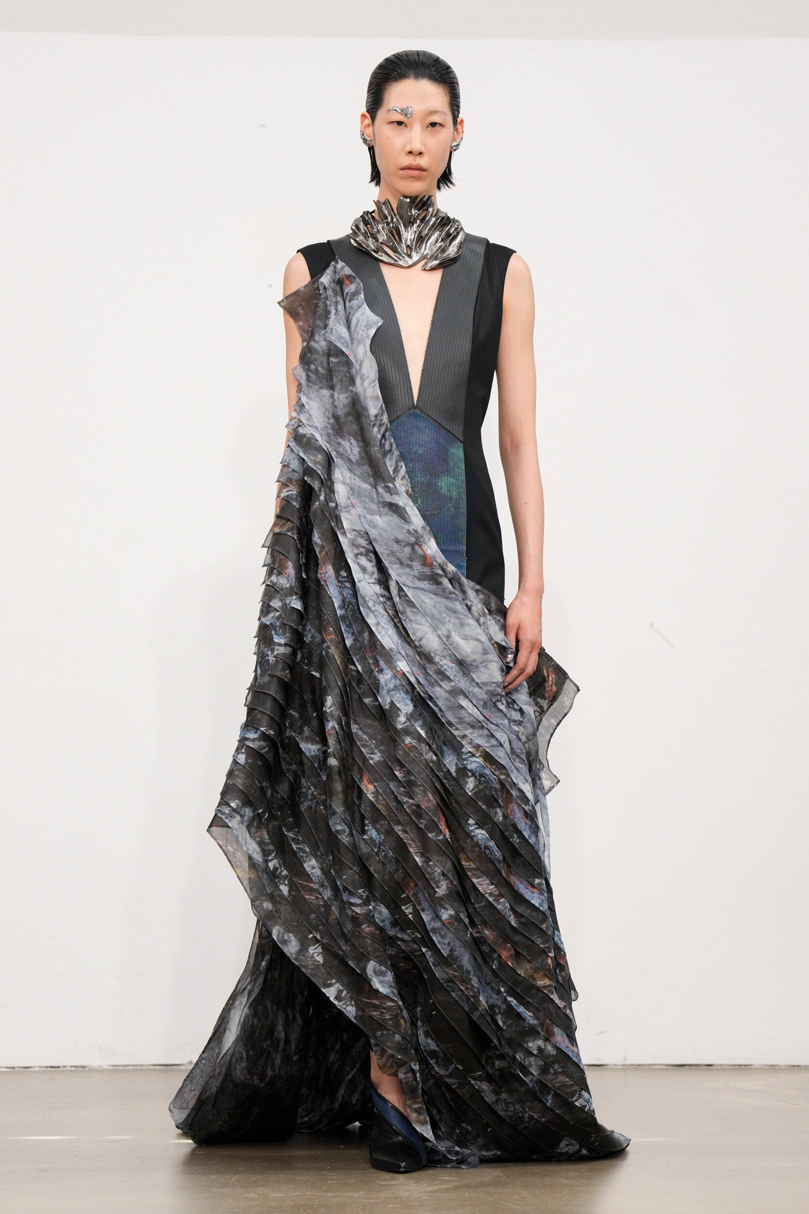 Yuima Nakazato Fall 2025 Couture Fashion Show