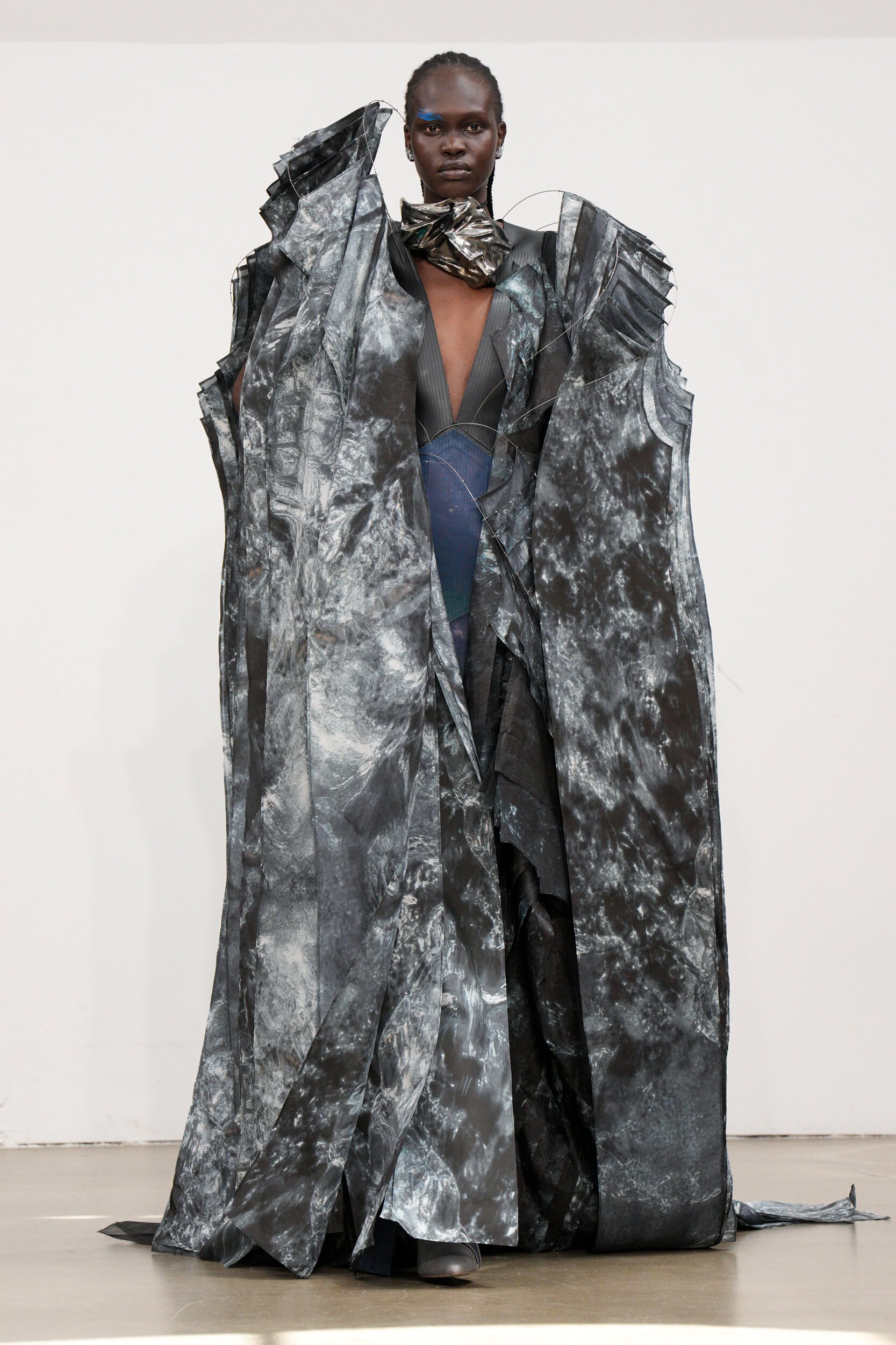 Yuima Nakazato Fall 2025 Couture Fashion Show