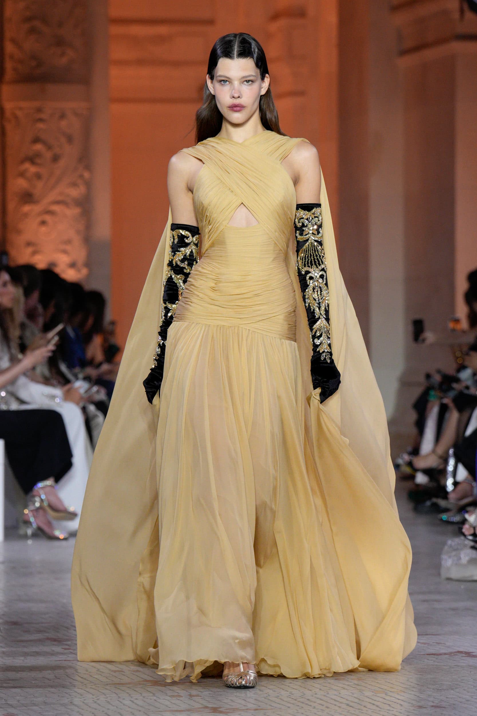 Zuhair Murad Fall 2025 Couture Fashion Show