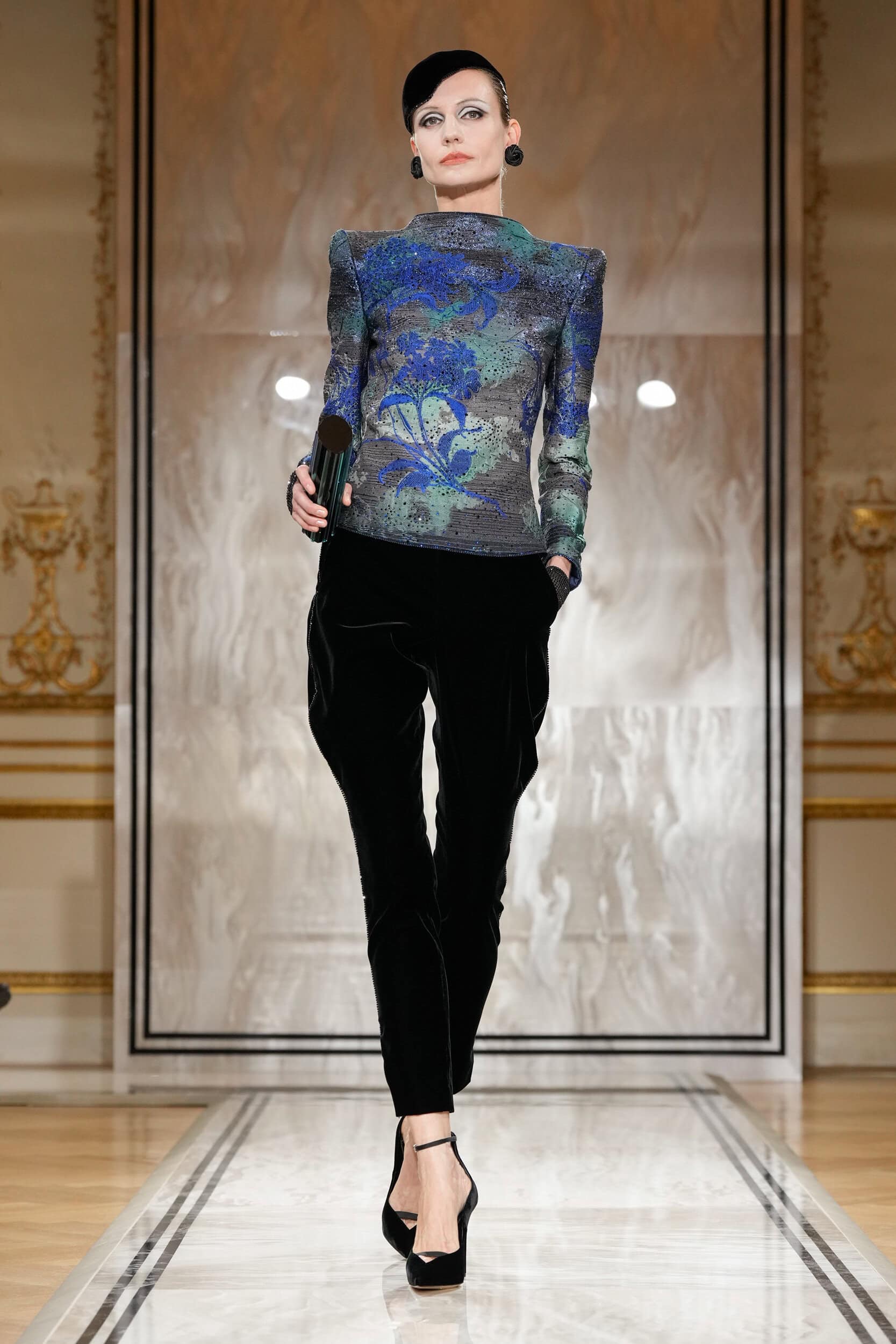 Giorgio Armani Prive Fall 2025 Couture Fashion Show