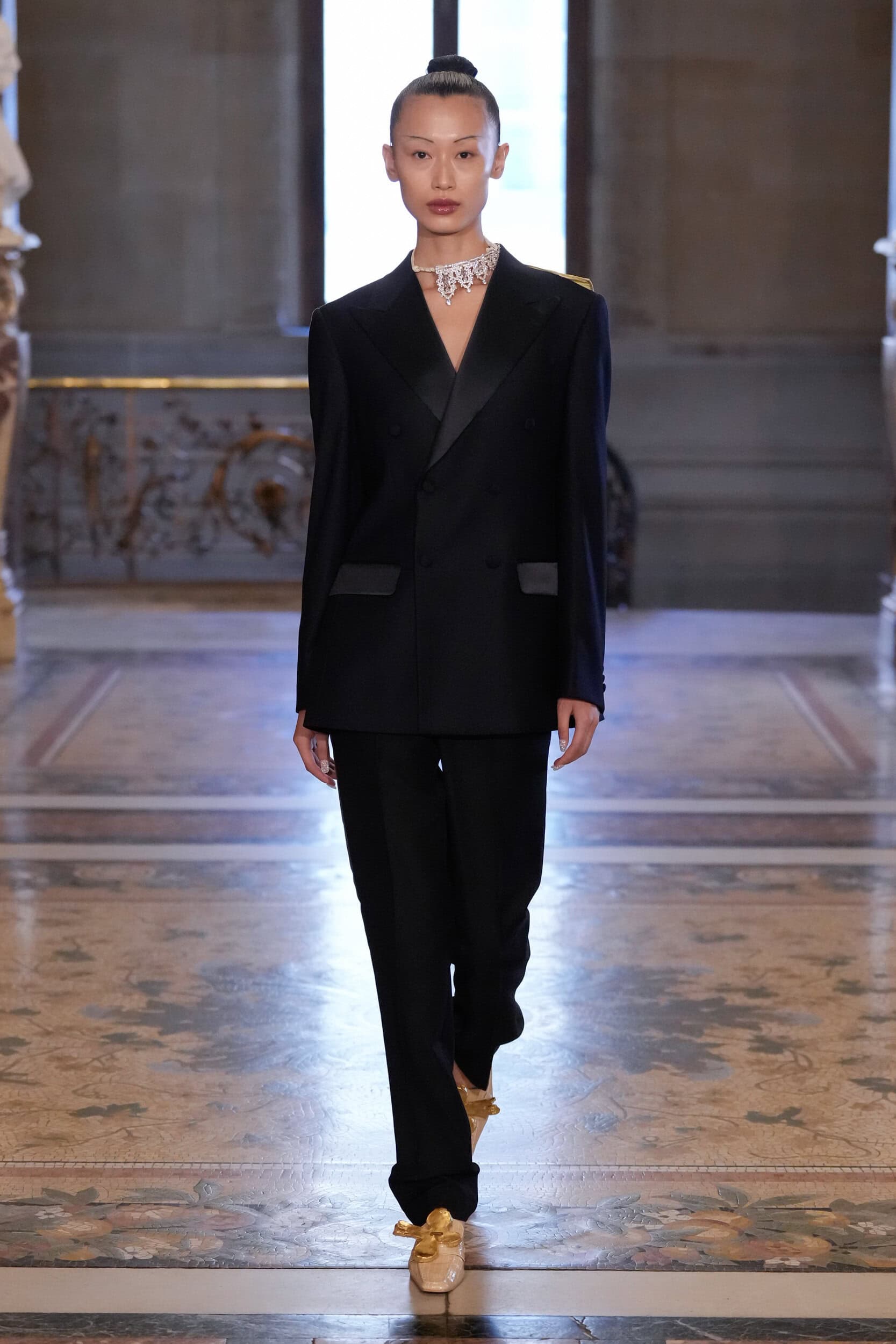 Peet Dullaert Fall 2025 Couture Fashion Show