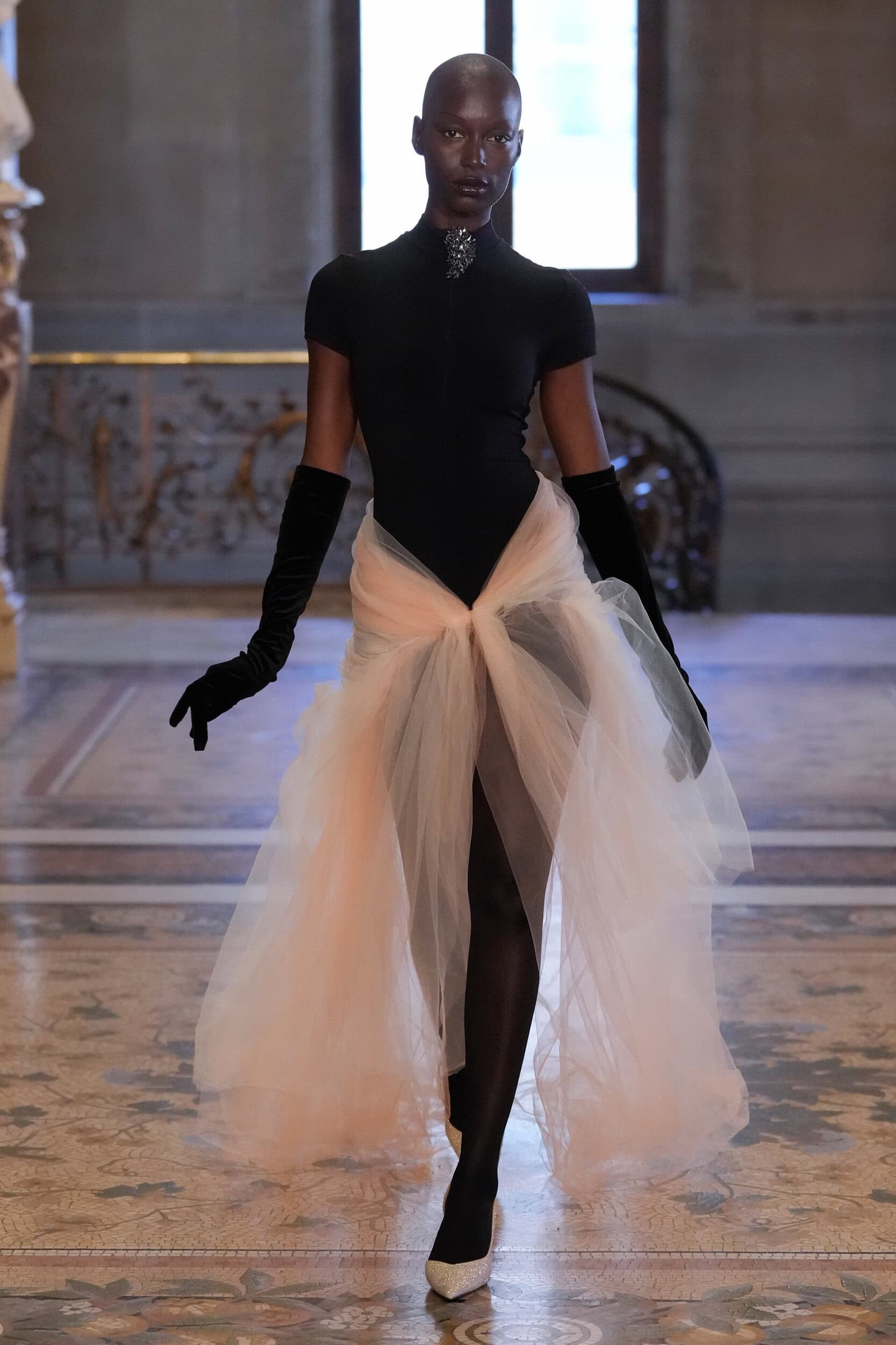 Peet Dullaert Fall 2025 Couture Fashion Show