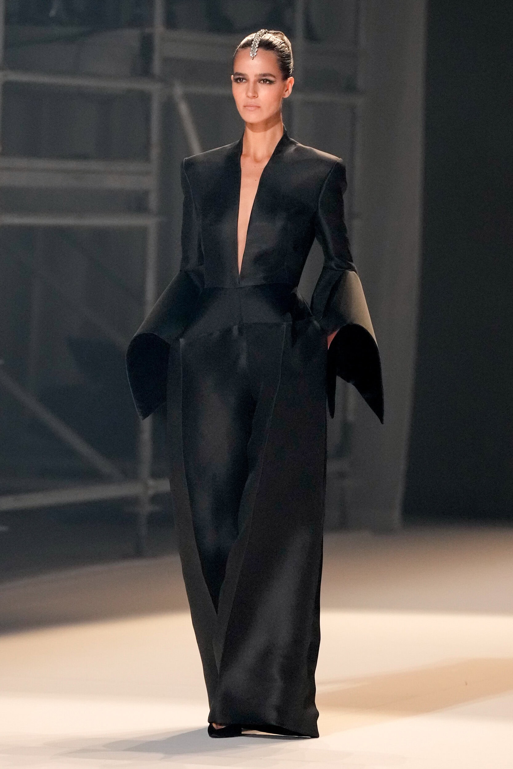Stephane Rolland Spring 2026 Couture Fashion Show