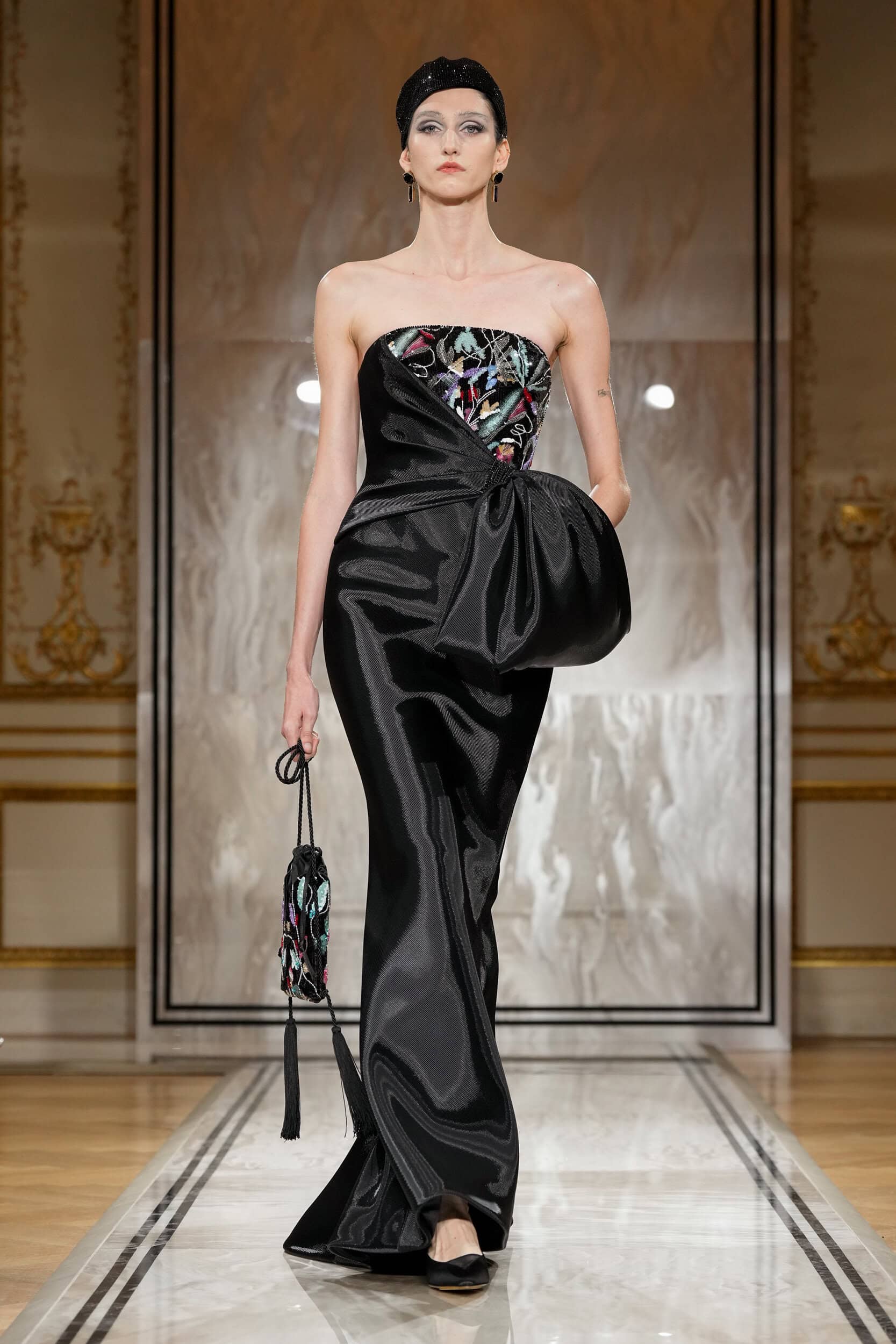 Giorgio Armani Prive Fall 2025 Couture Fashion Show
