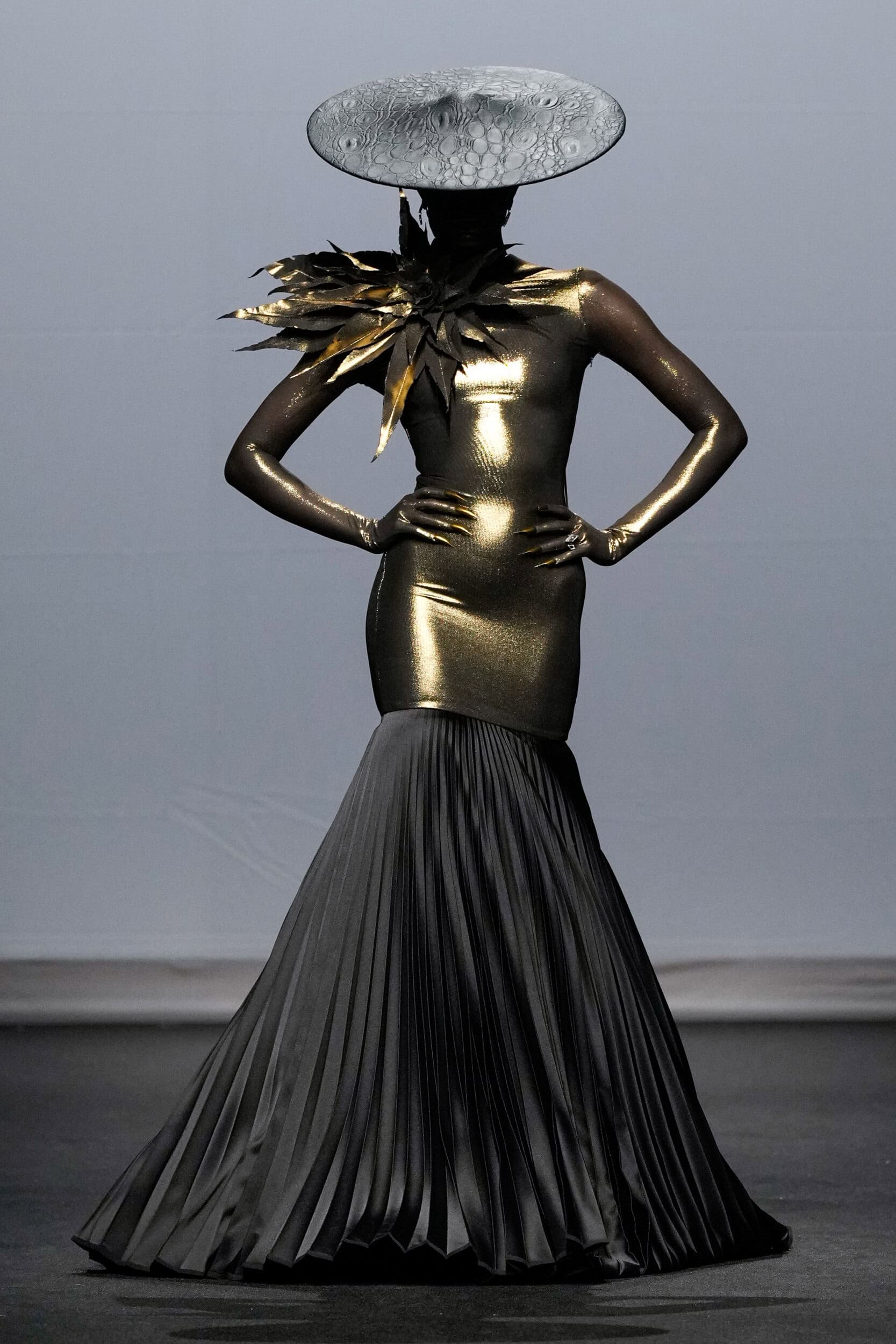 Robert Wun Fall 2025 Couture Fashion Show