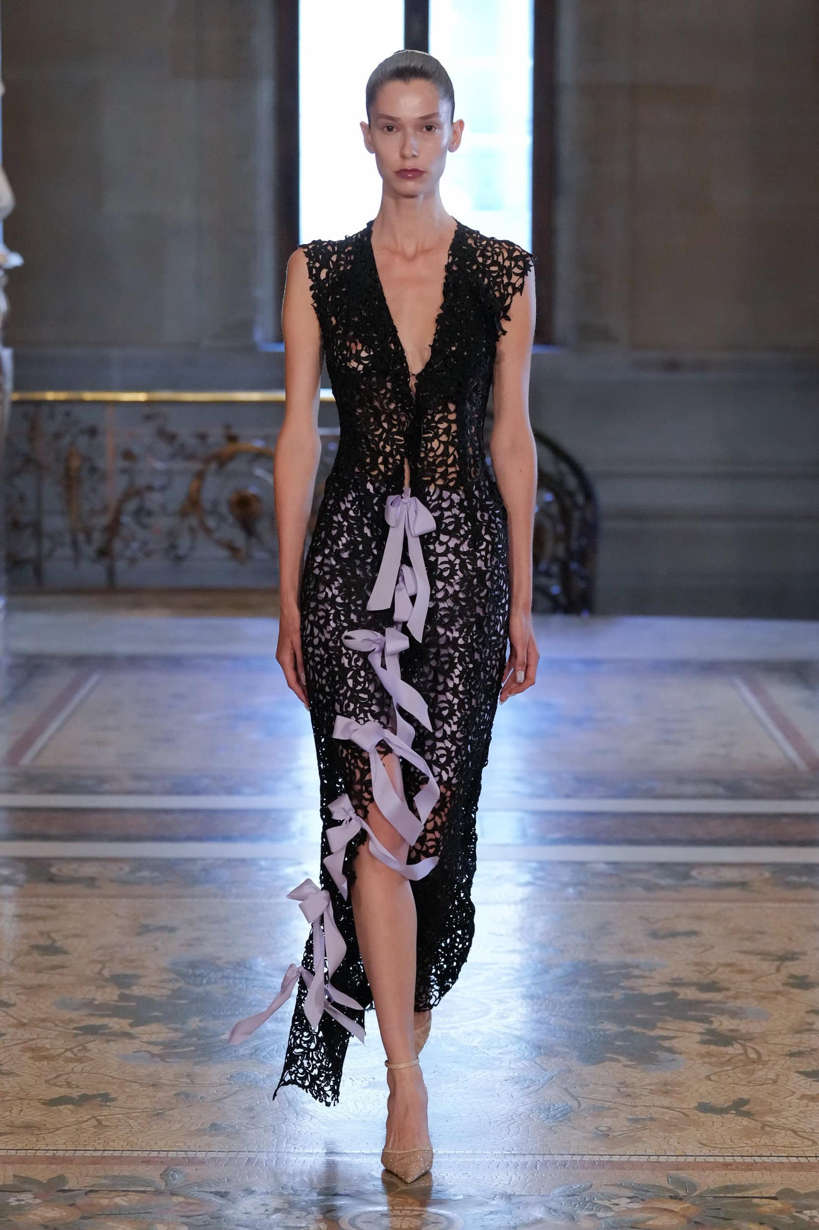Peet Dullaert Fall 2025 Couture Fashion Show