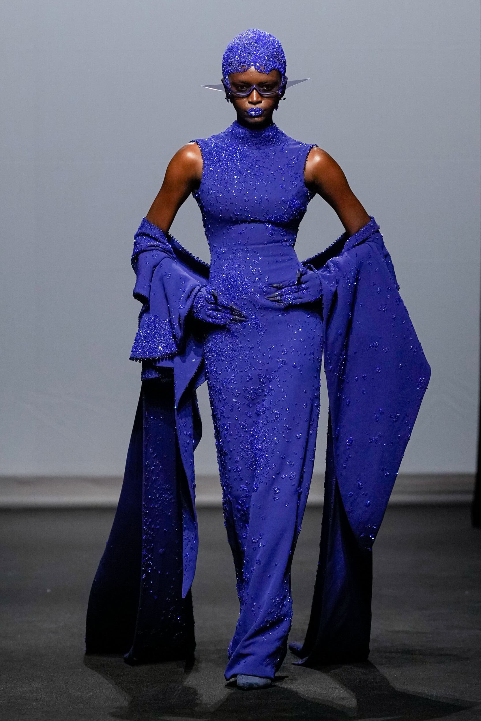 Robert Wun Fall 2025 Couture Fashion Show