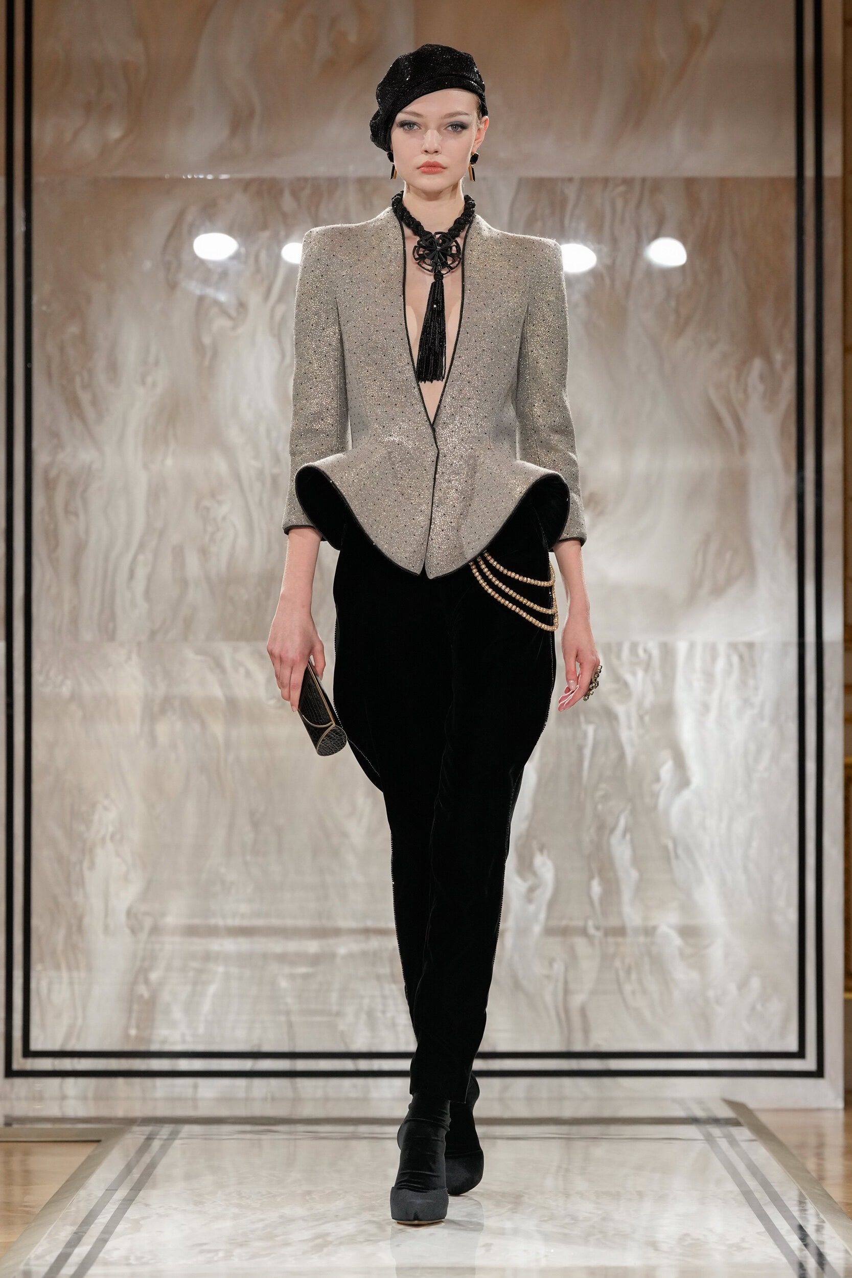Giorgio Armani Prive Fall 2025 Couture Fashion Show
