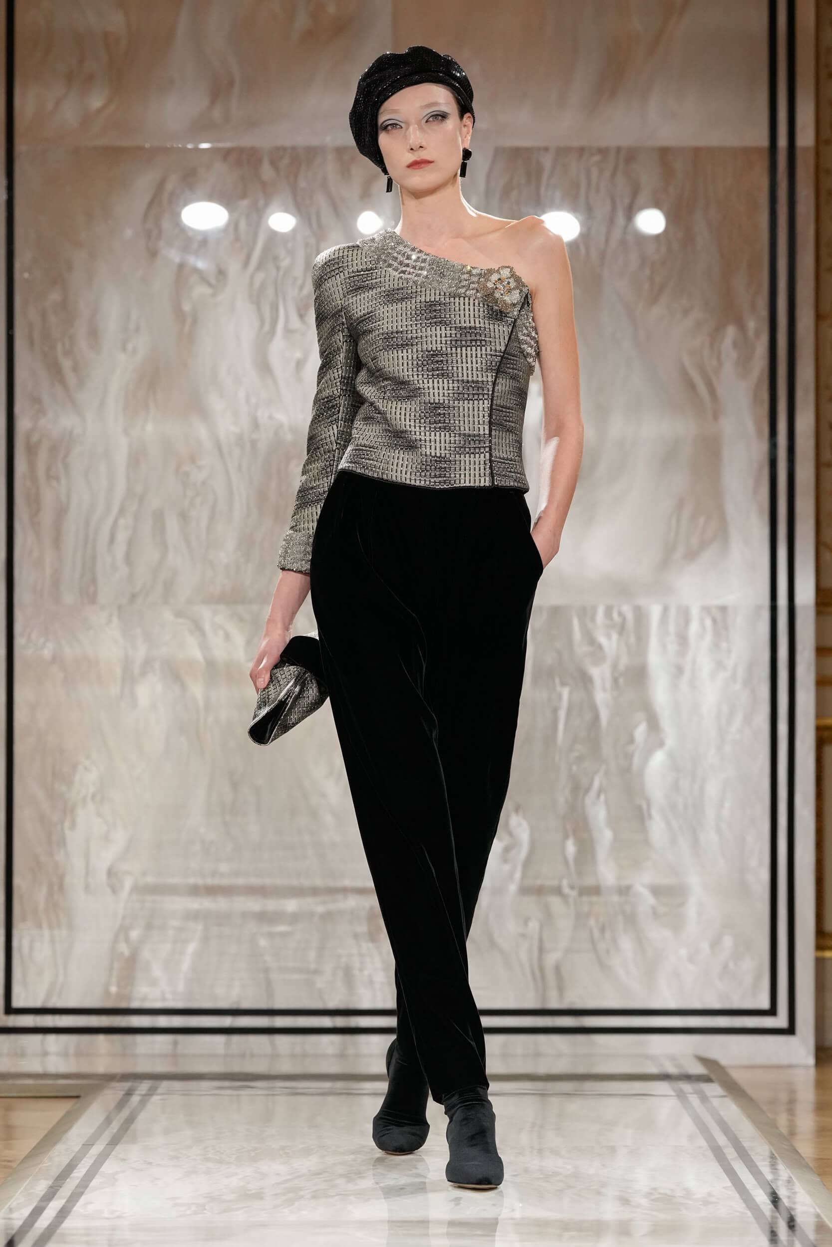 Giorgio Armani Prive Fall 2025 Couture Fashion Show