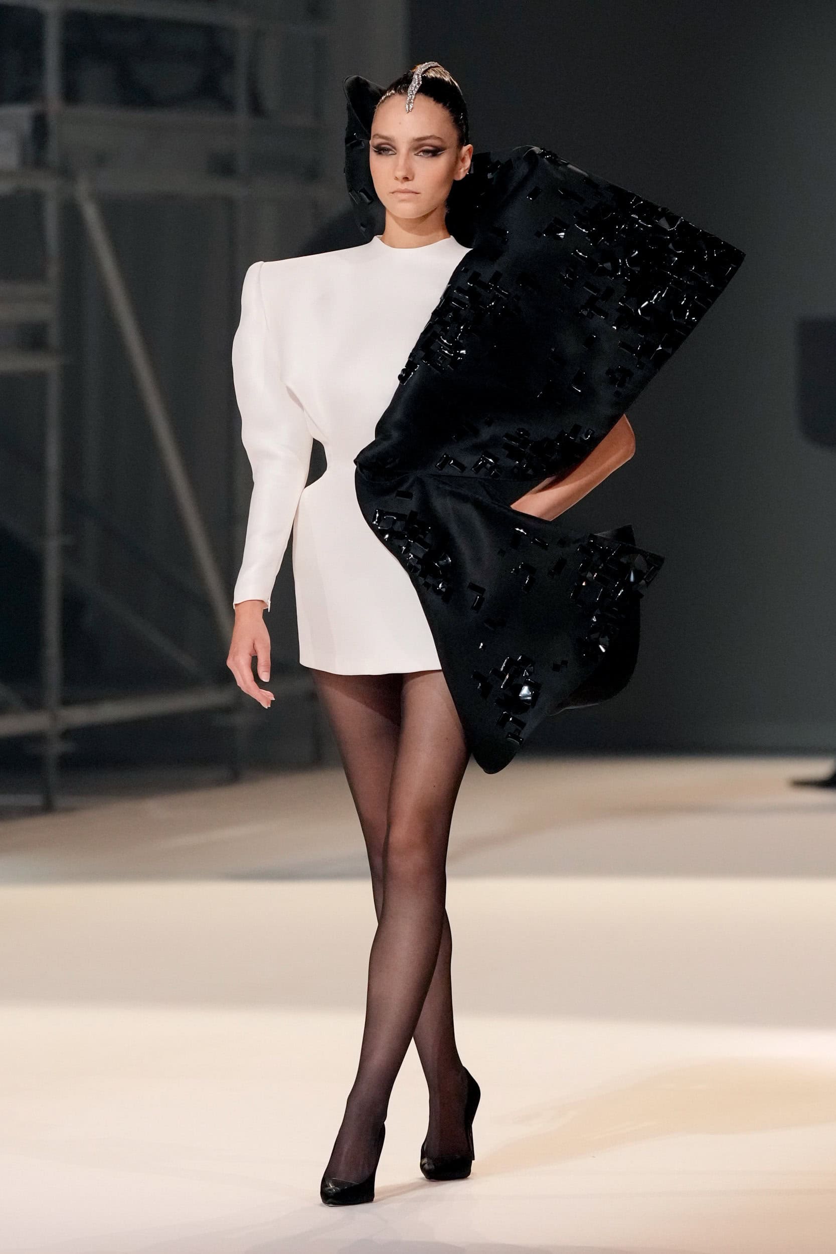 Stephane Rolland Spring 2026 Couture Fashion Show