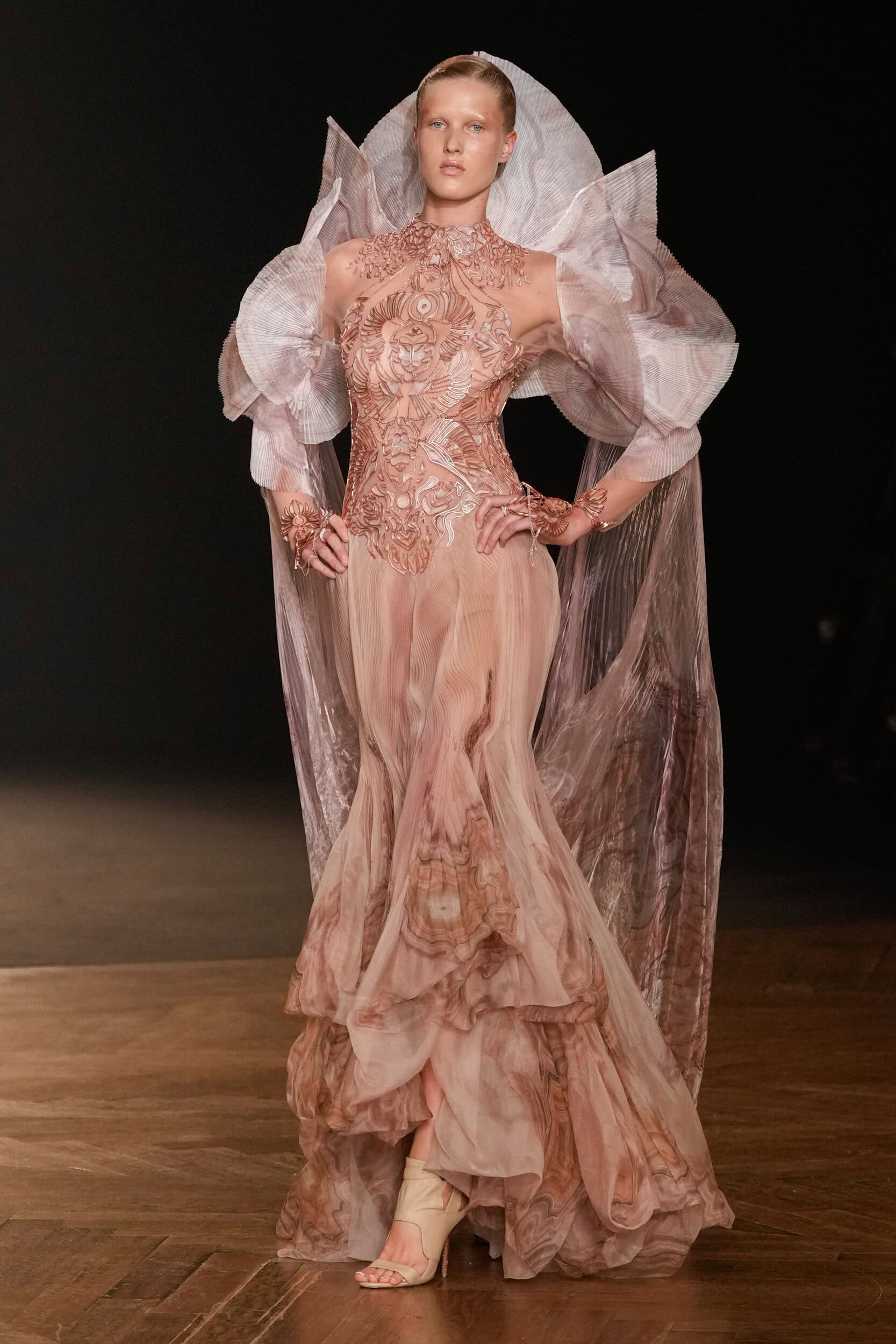 Iris Van Herpen Spring 2026 Couture Fashion Show