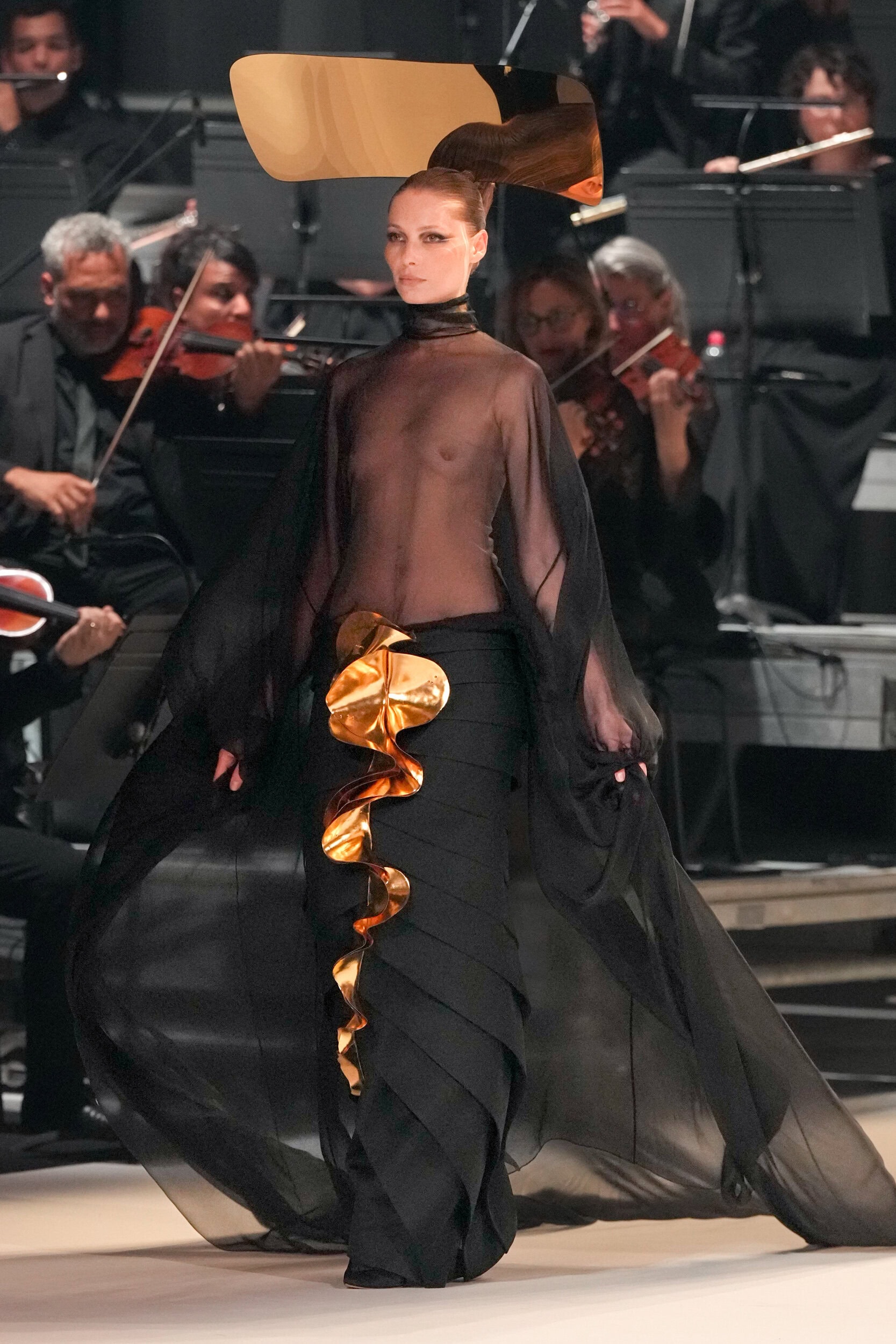 Stephane Rolland Spring 2026 Couture Fashion Show