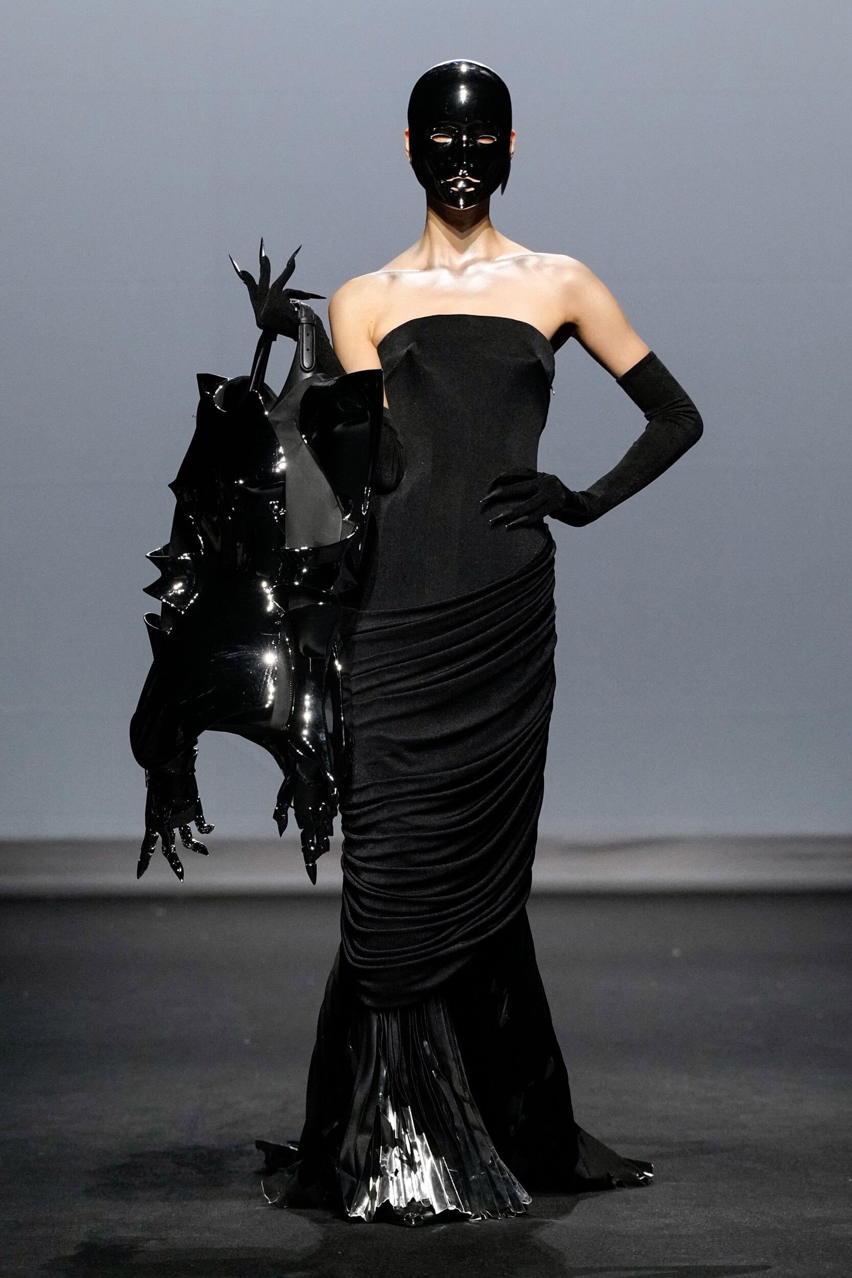 Robert Wun Fall 2025 Couture Fashion Show