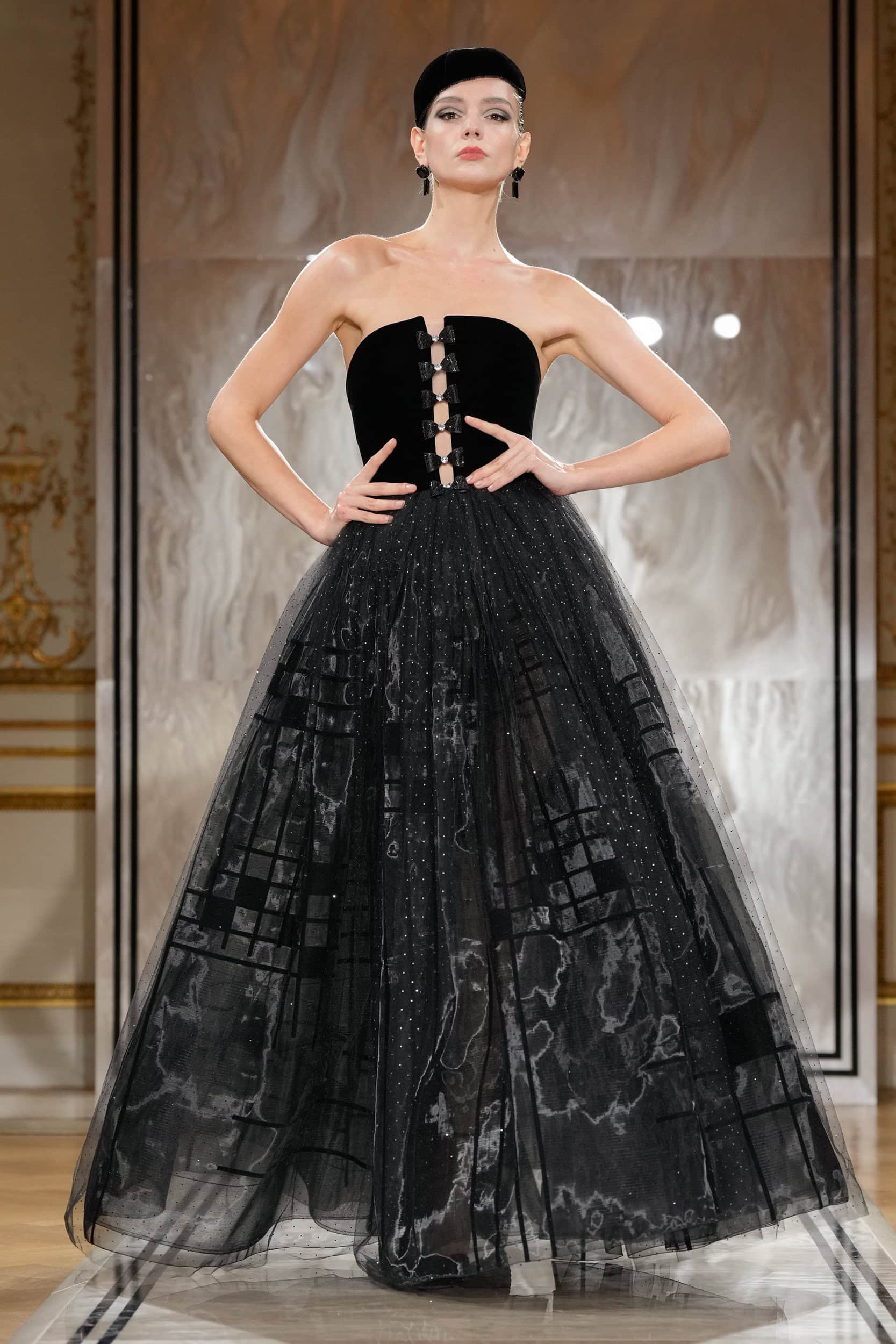 Giorgio Armani Prive Fall 2025 Couture Fashion Show