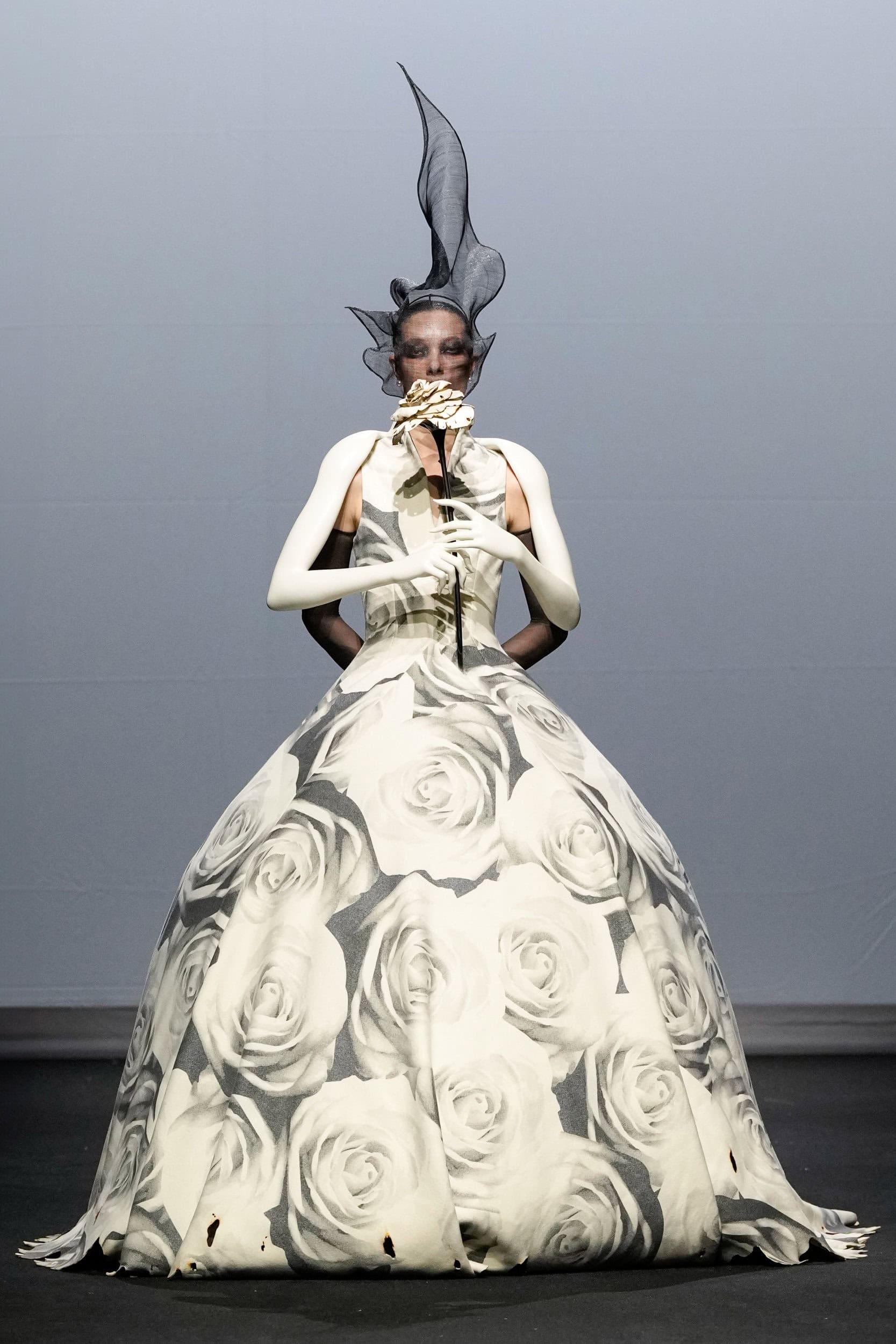 Robert Wun Fall 2025 Couture Fashion Show