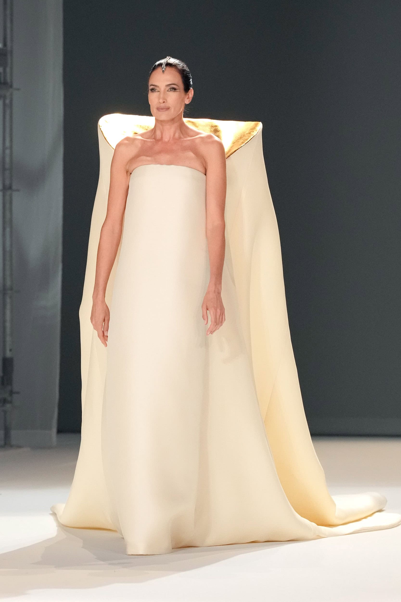 Stephane Rolland Spring 2026 Couture Fashion Show