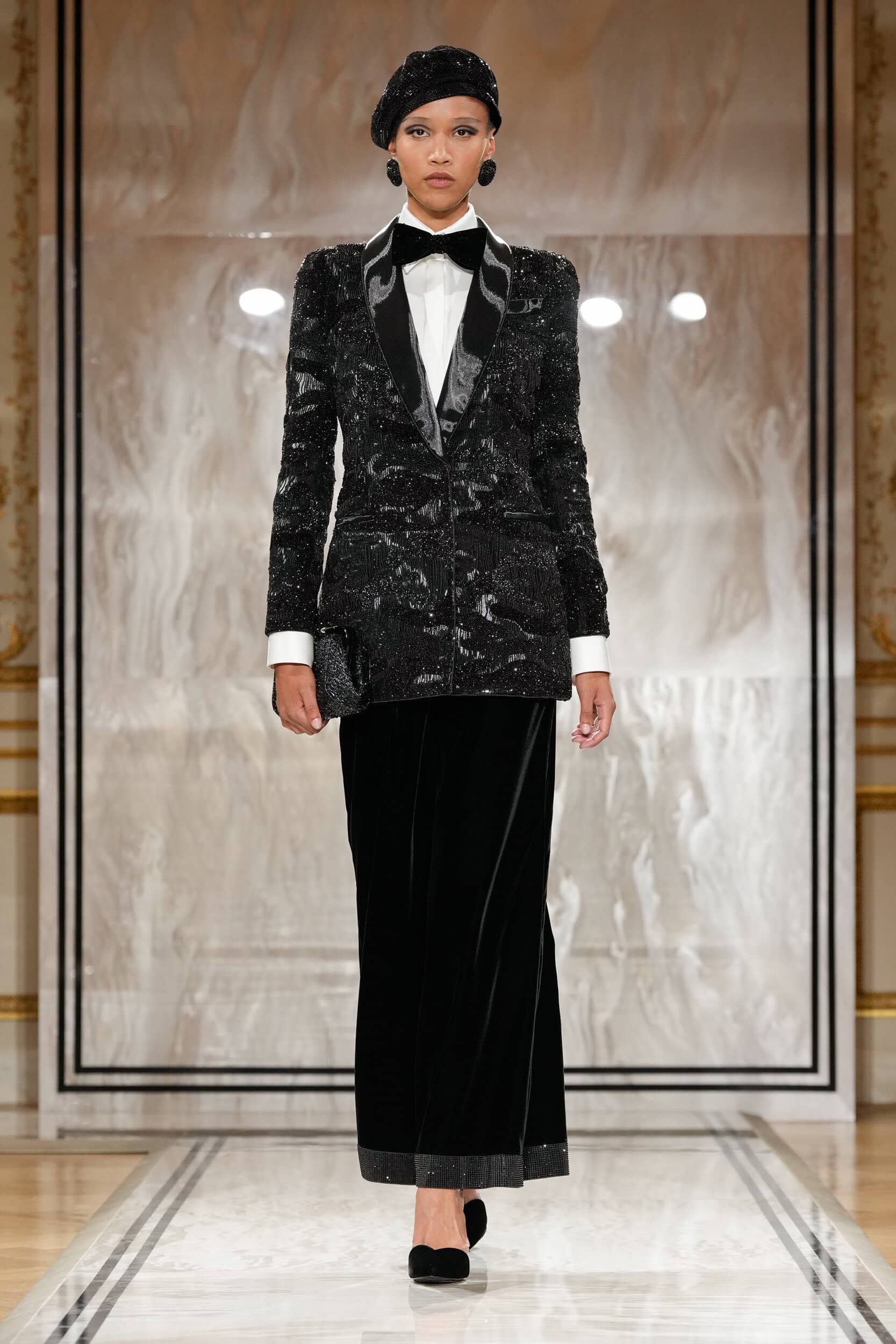 Giorgio Armani Prive Fall 2025 Couture Fashion Show