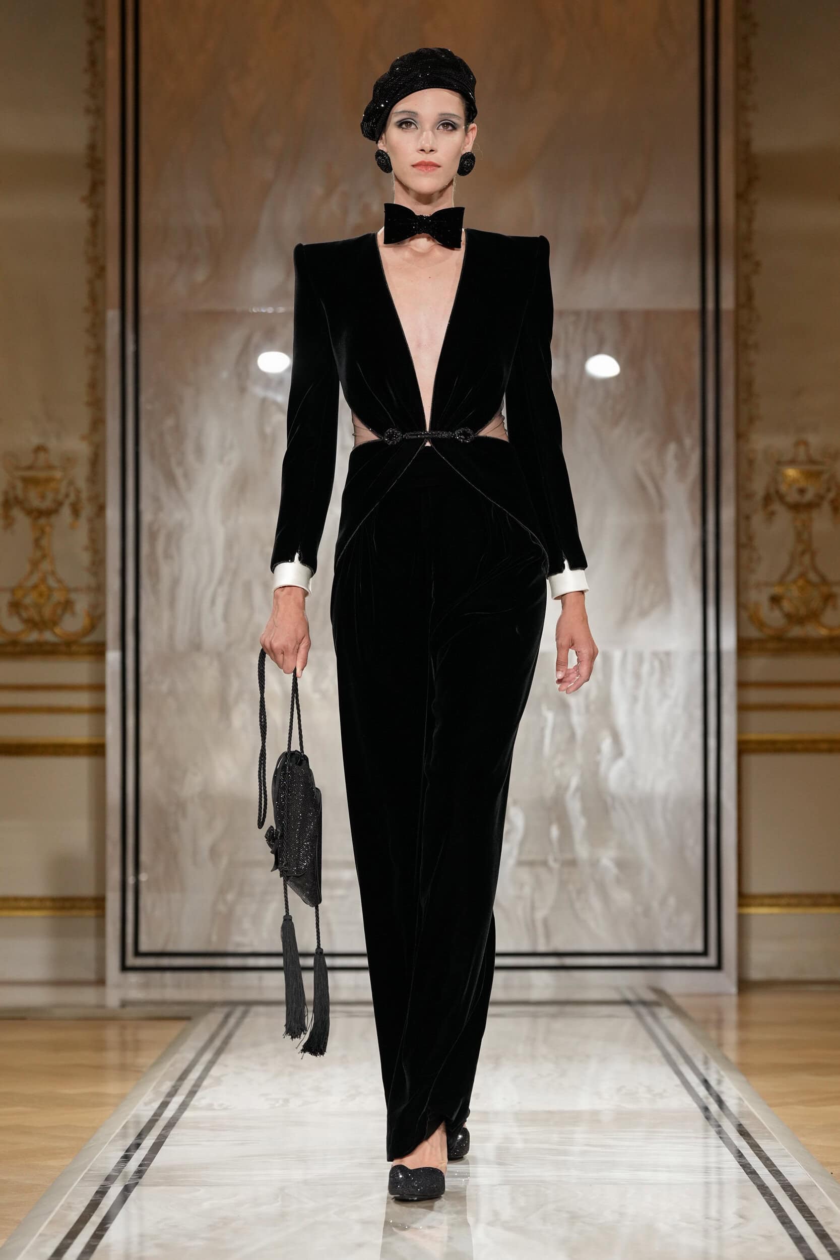 Giorgio Armani Prive Fall 2025 Couture Fashion Show