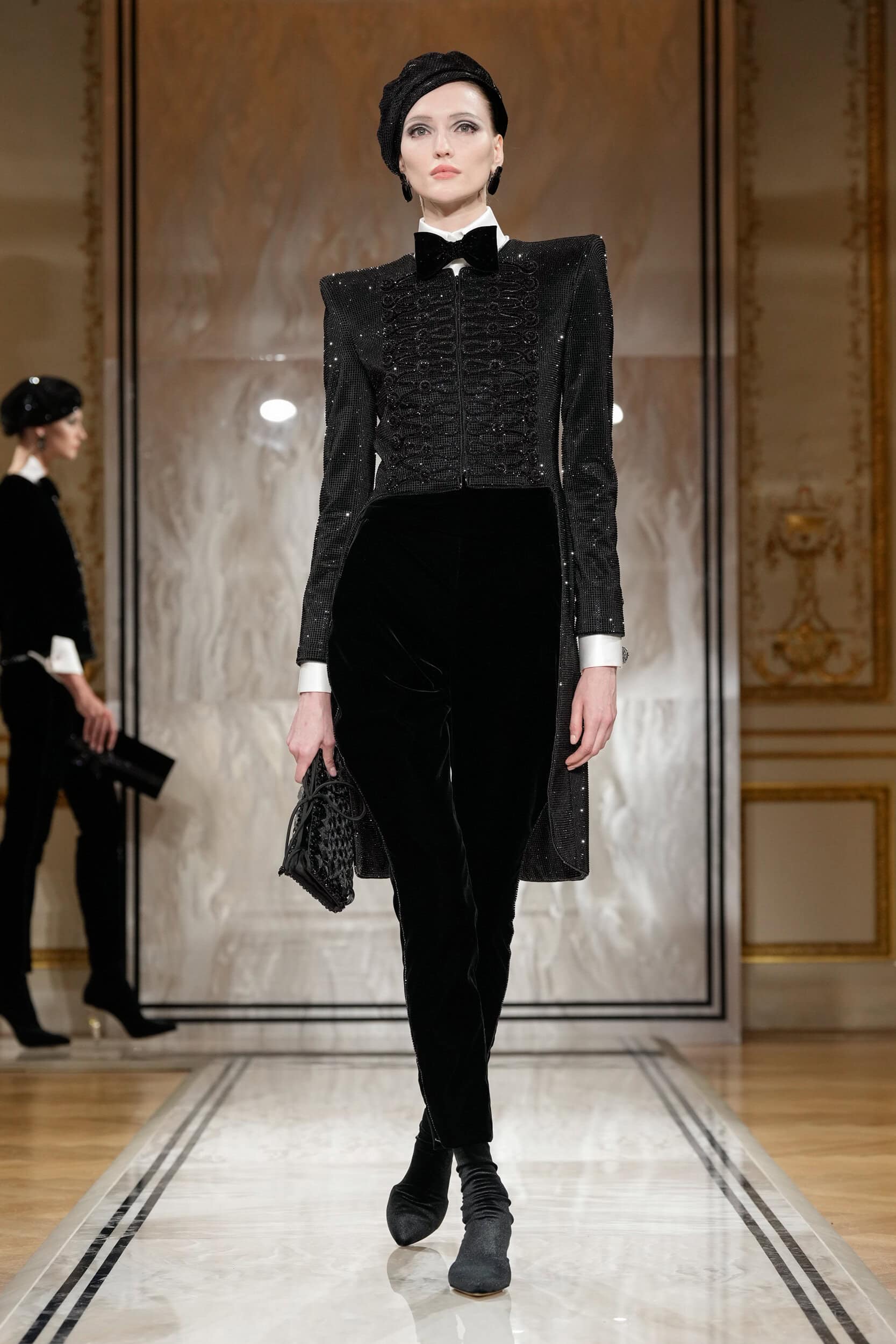 Giorgio Armani Prive Fall 2025 Couture Fashion Show