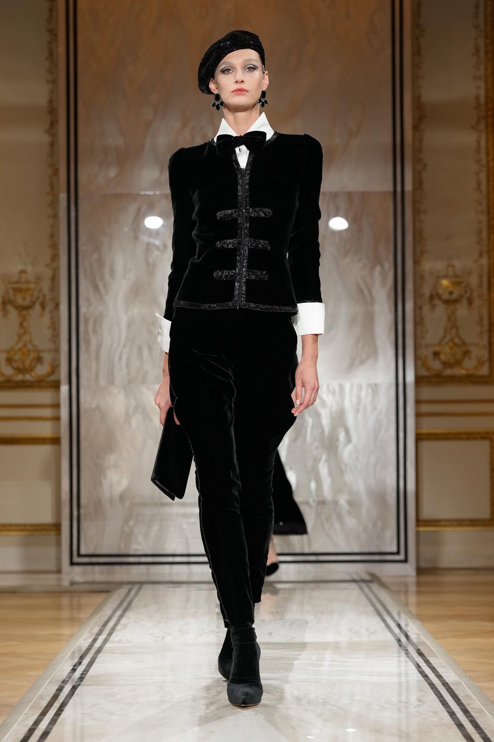Giorgio Armani Prive Fall 2025 Couture Fashion Show