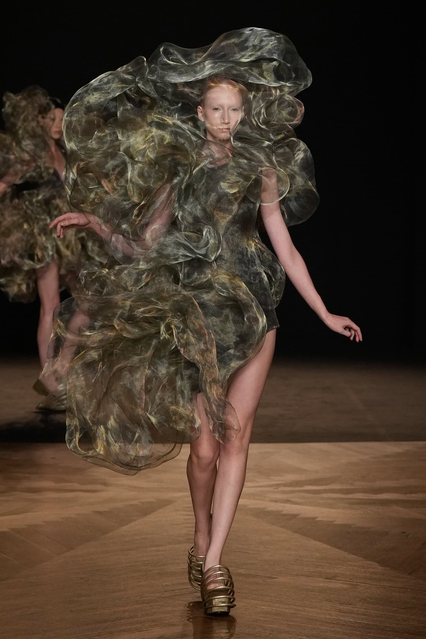 Iris Van Herpen Spring 2026 Couture Fashion Show