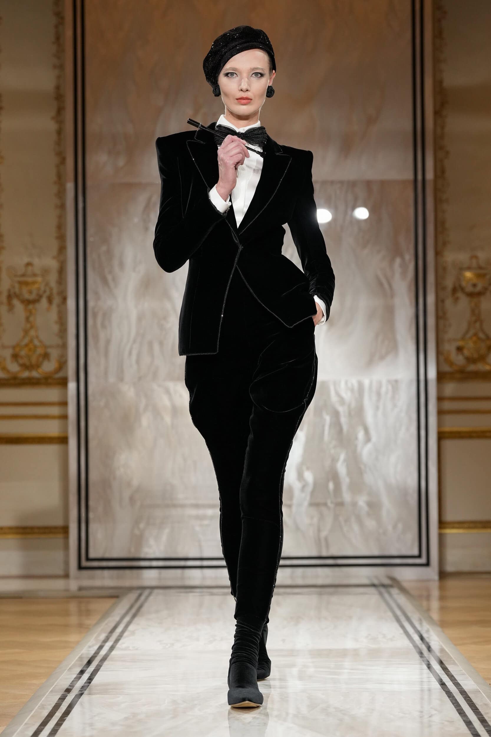 Giorgio Armani Prive Fall 2025 Couture Fashion Show