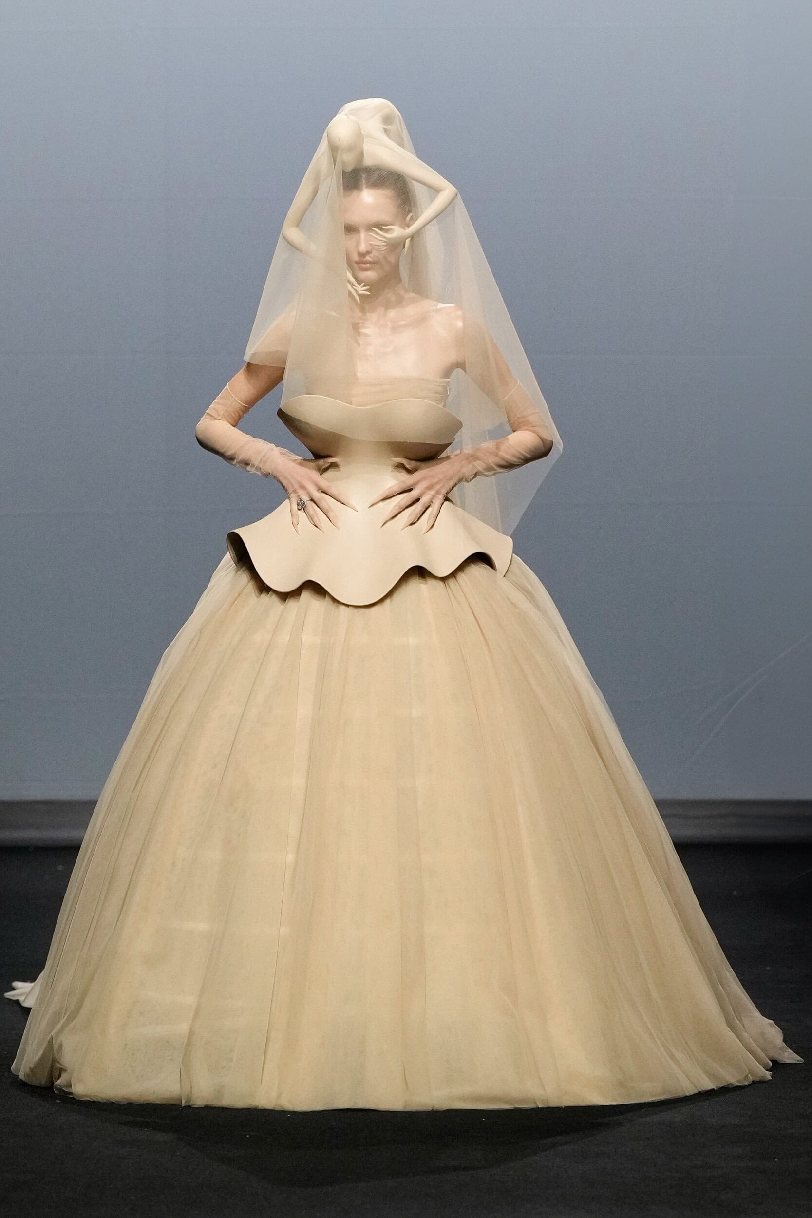 Robert Wun Fall 2025 Couture Fashion Show
