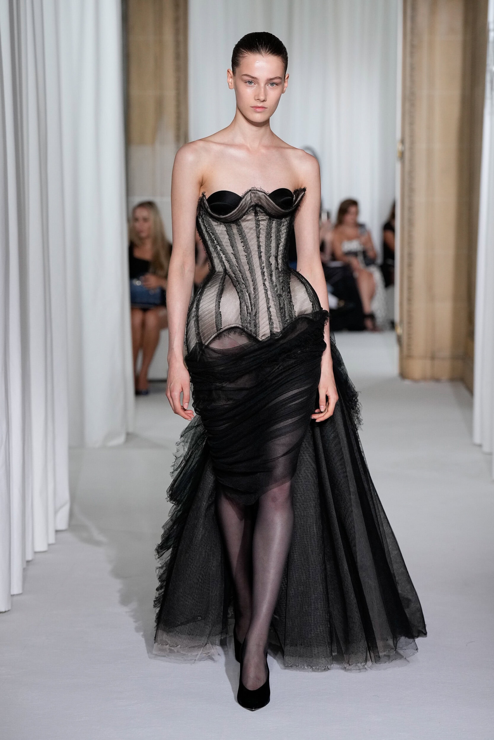 Ashi Studio Spring 2026 Couture Fashion Show
