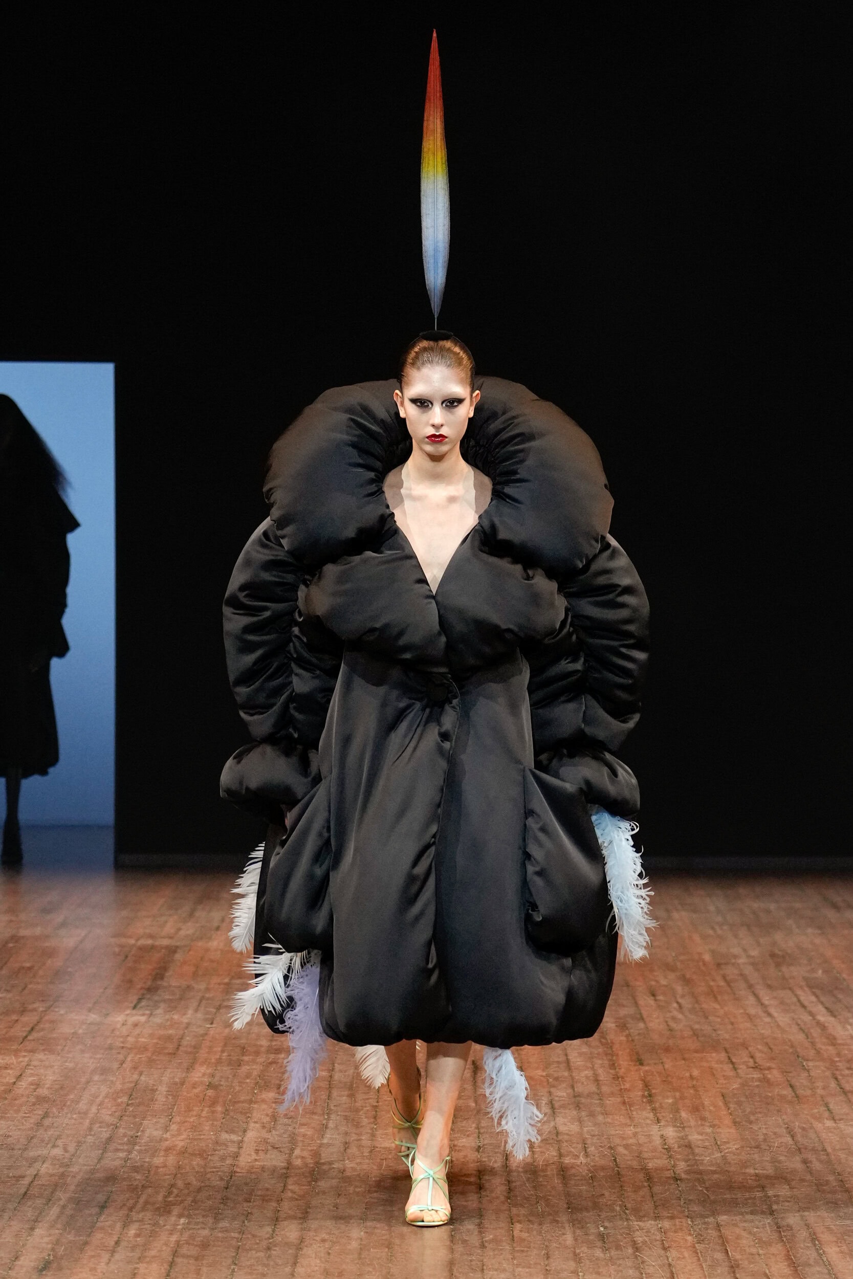 Viktor & Rolf Fall 2025 Couture Fashion Show