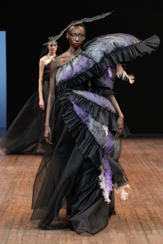 Viktor & Rolf Fall 2025 Couture Fashion Show